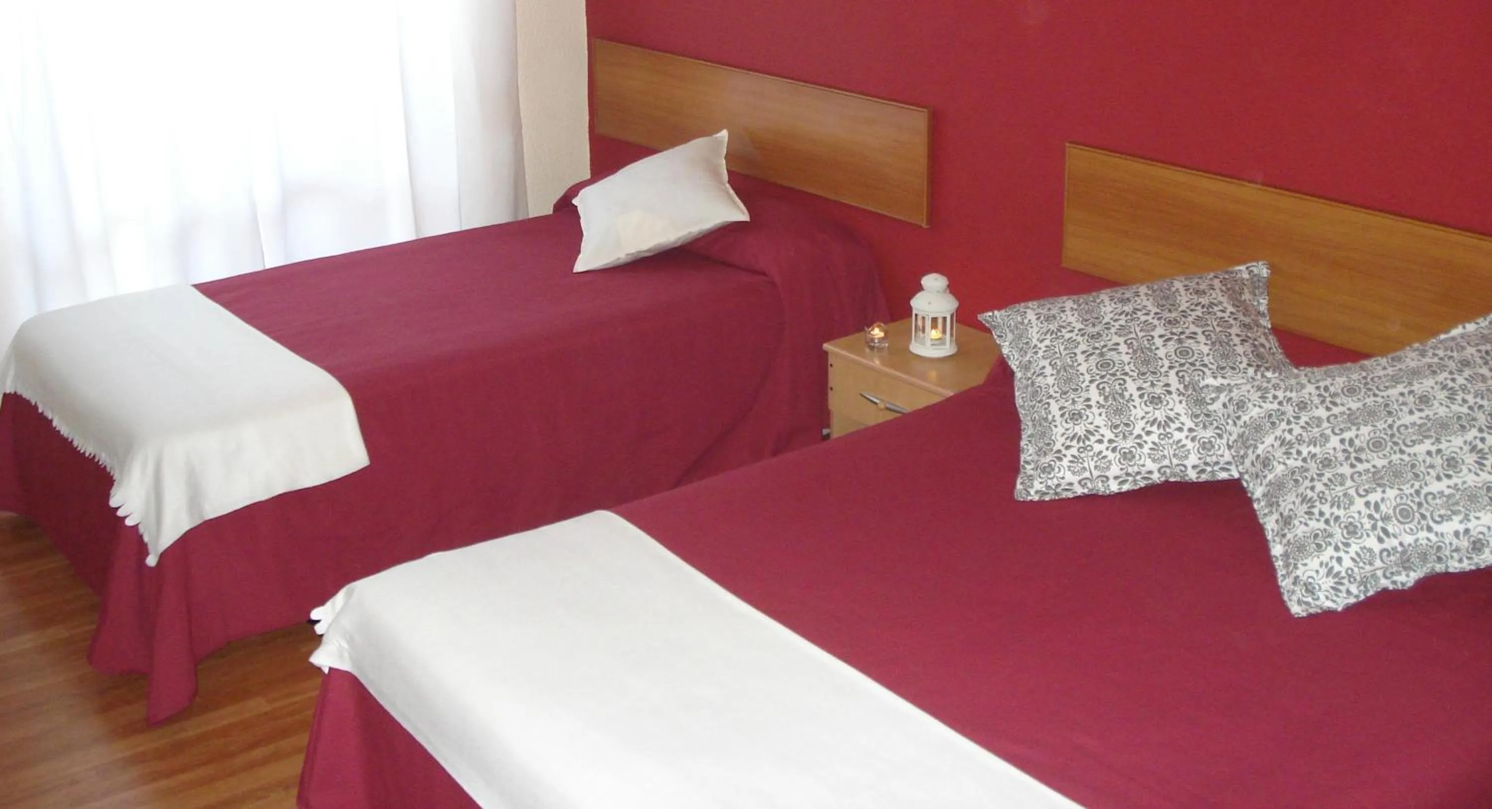 Decorative detail, Bed in Guesthouse RSA by Umbral