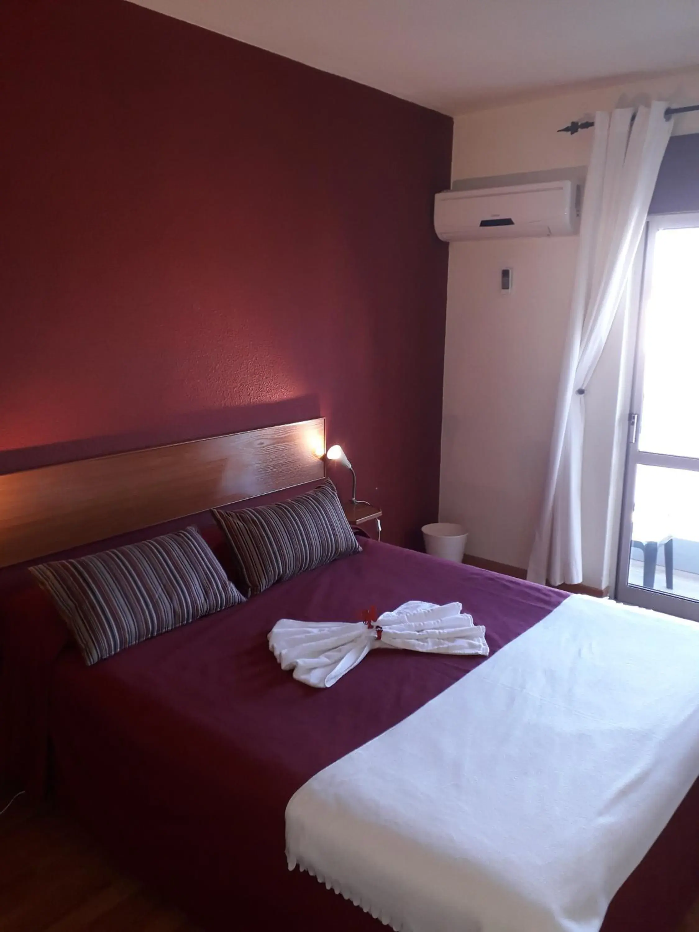 Double Room in Guesthouse RSA by Umbral Double Room in Guesthouse RSA by Umbral