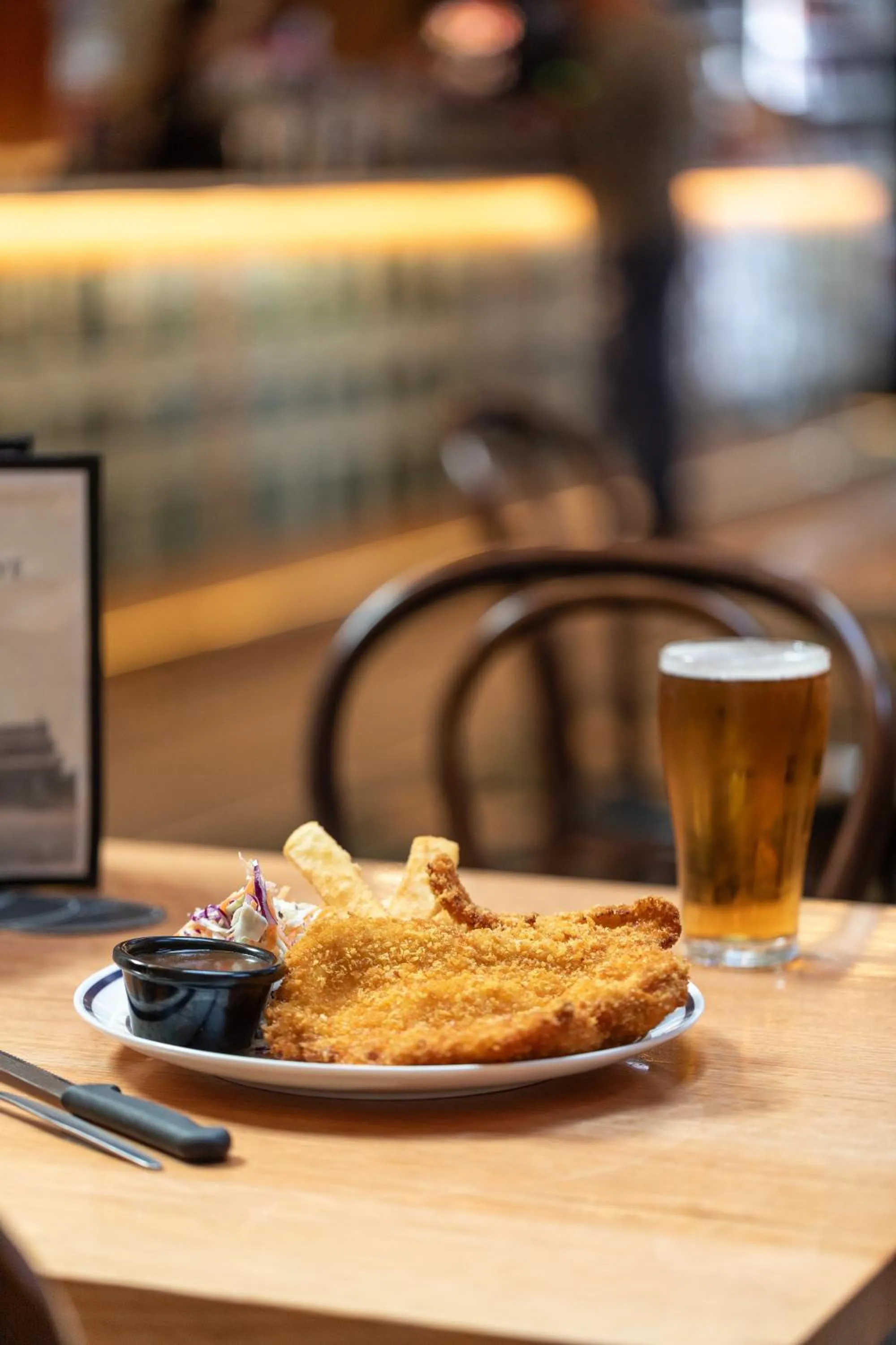 Food and drinks in Kingsgrove Hotel