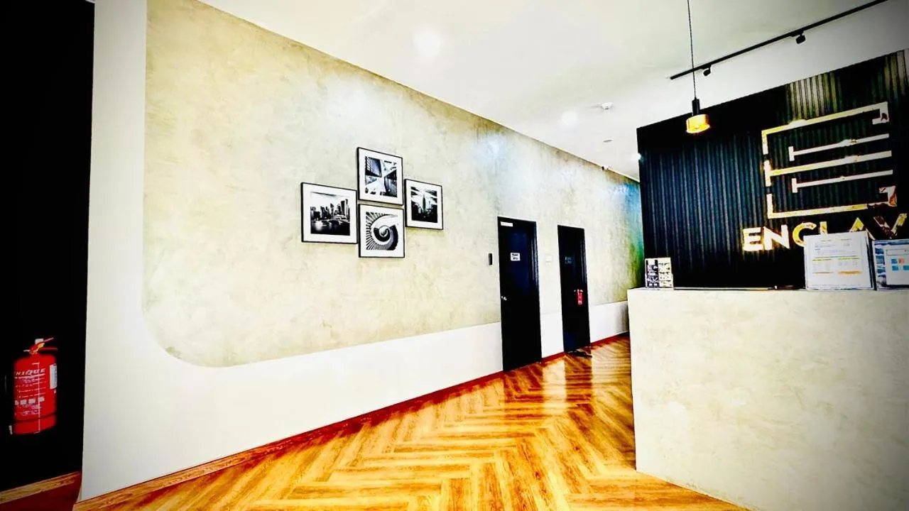 Enclave Business Hotel