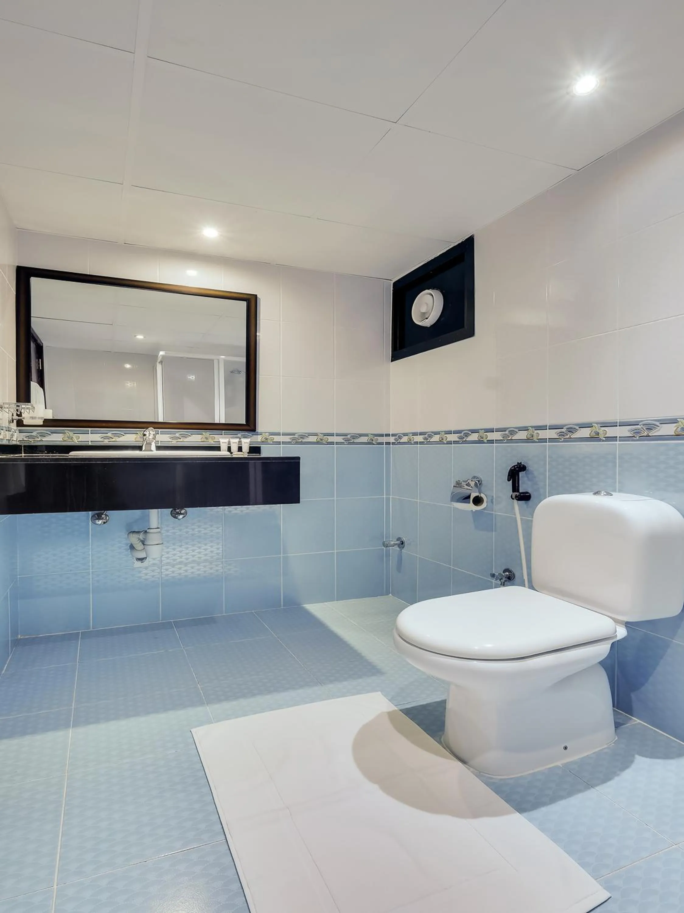 Bathroom in Al Rayan Hotel