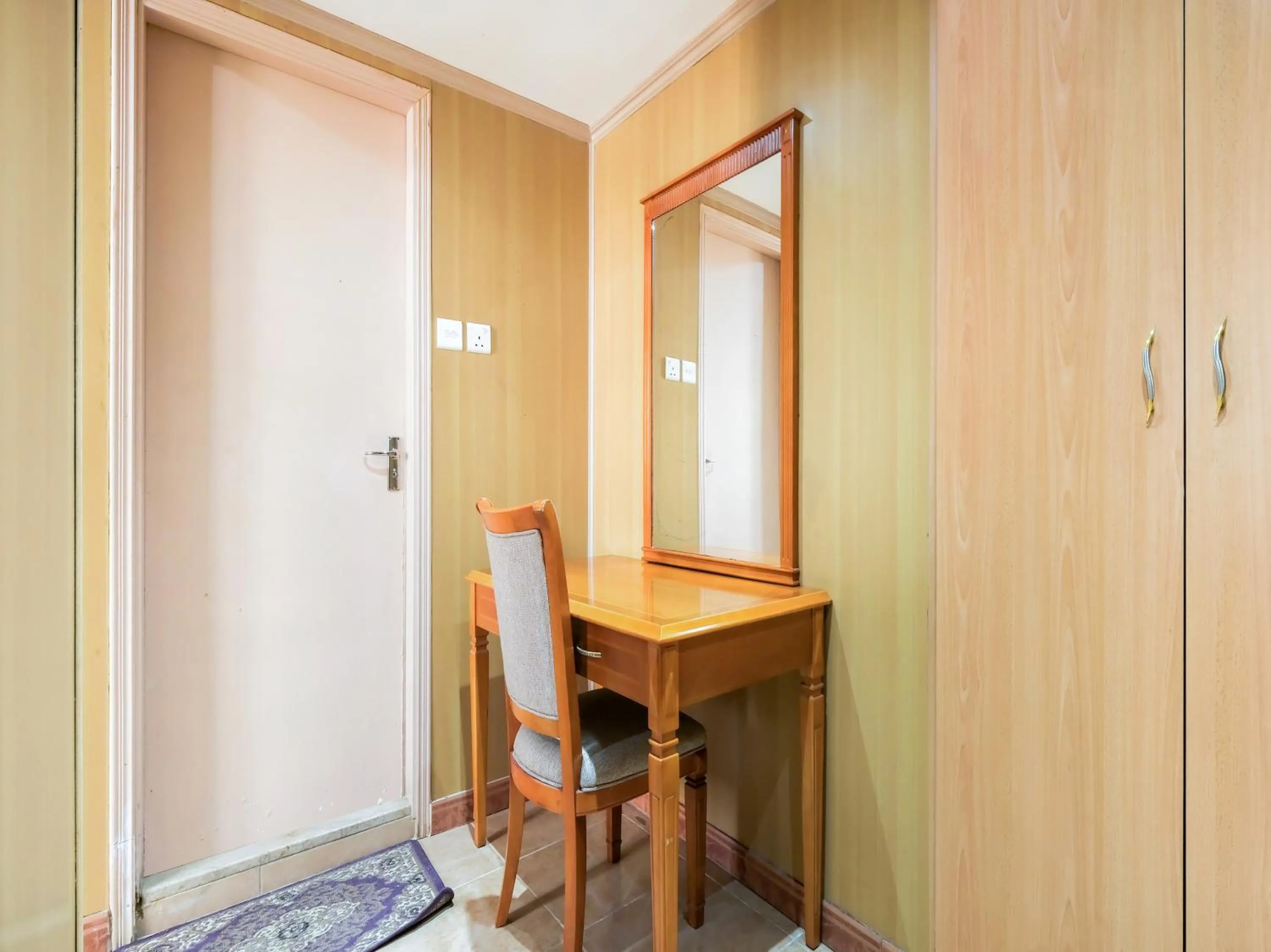 Bedroom in Al Rayan Hotel