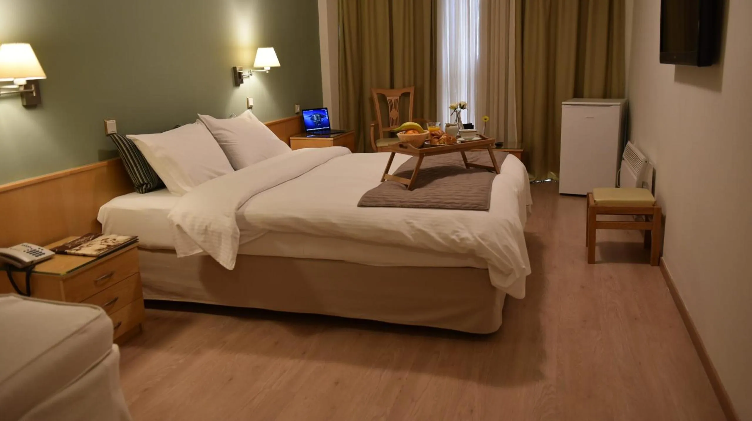 Bed in Hotel Xanthippion