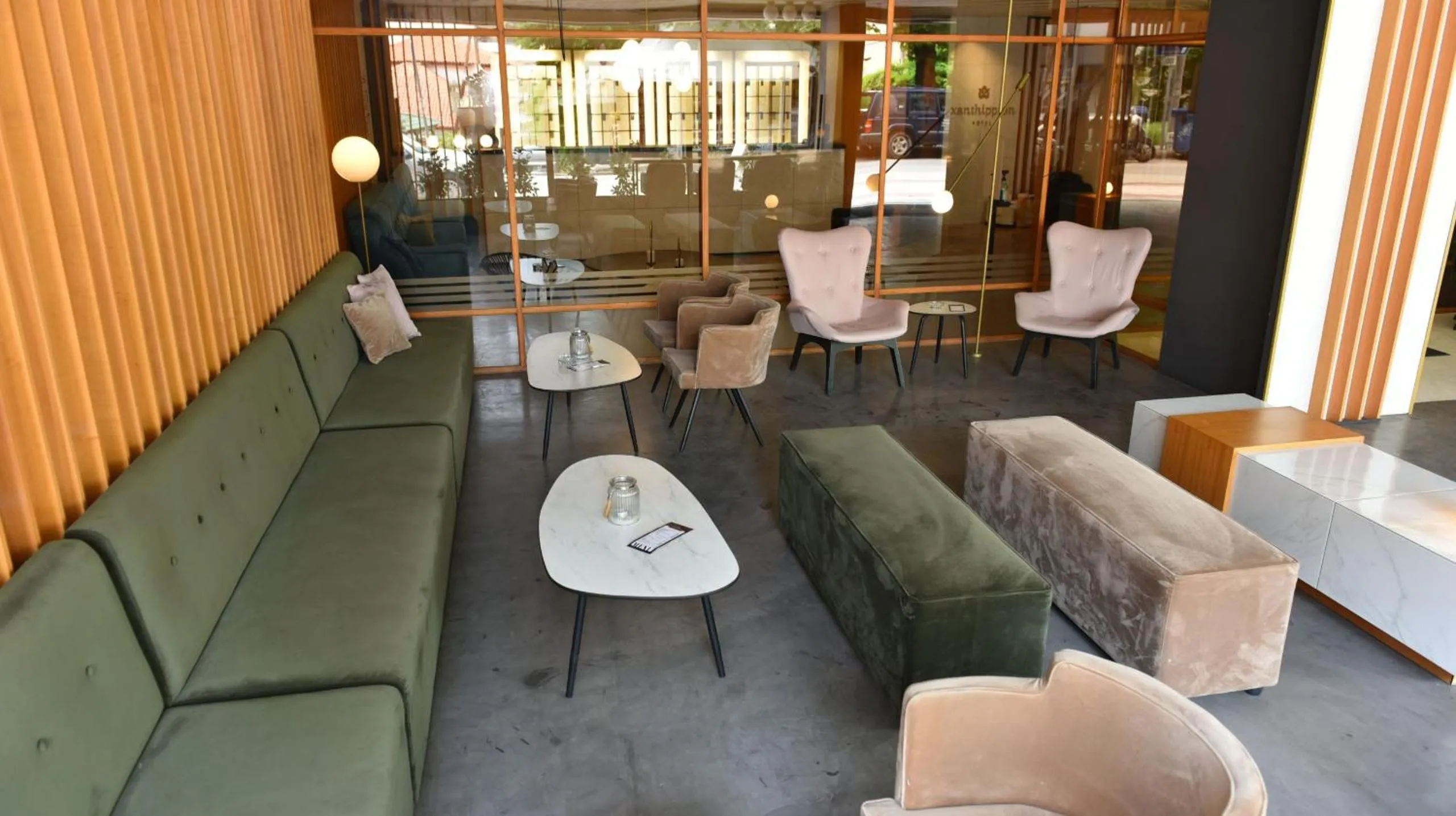 Lounge or bar in Hotel Xanthippion