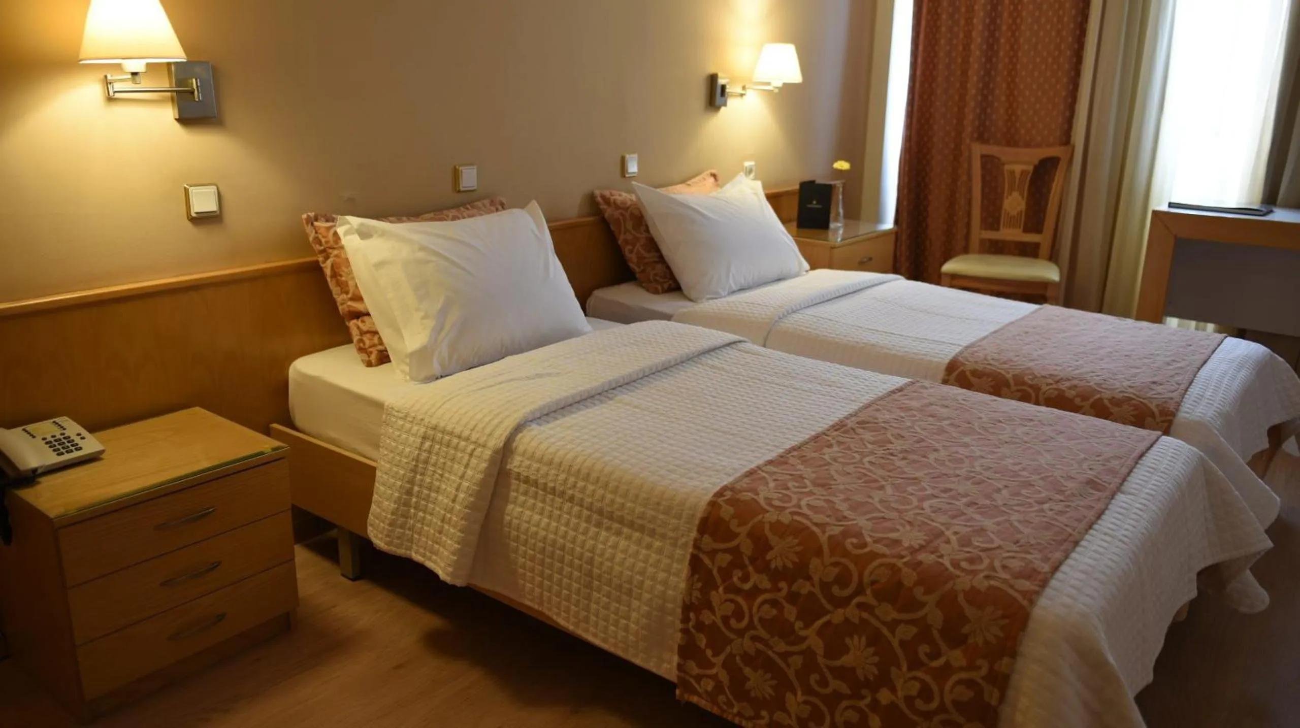 Bed in Hotel Xanthippion