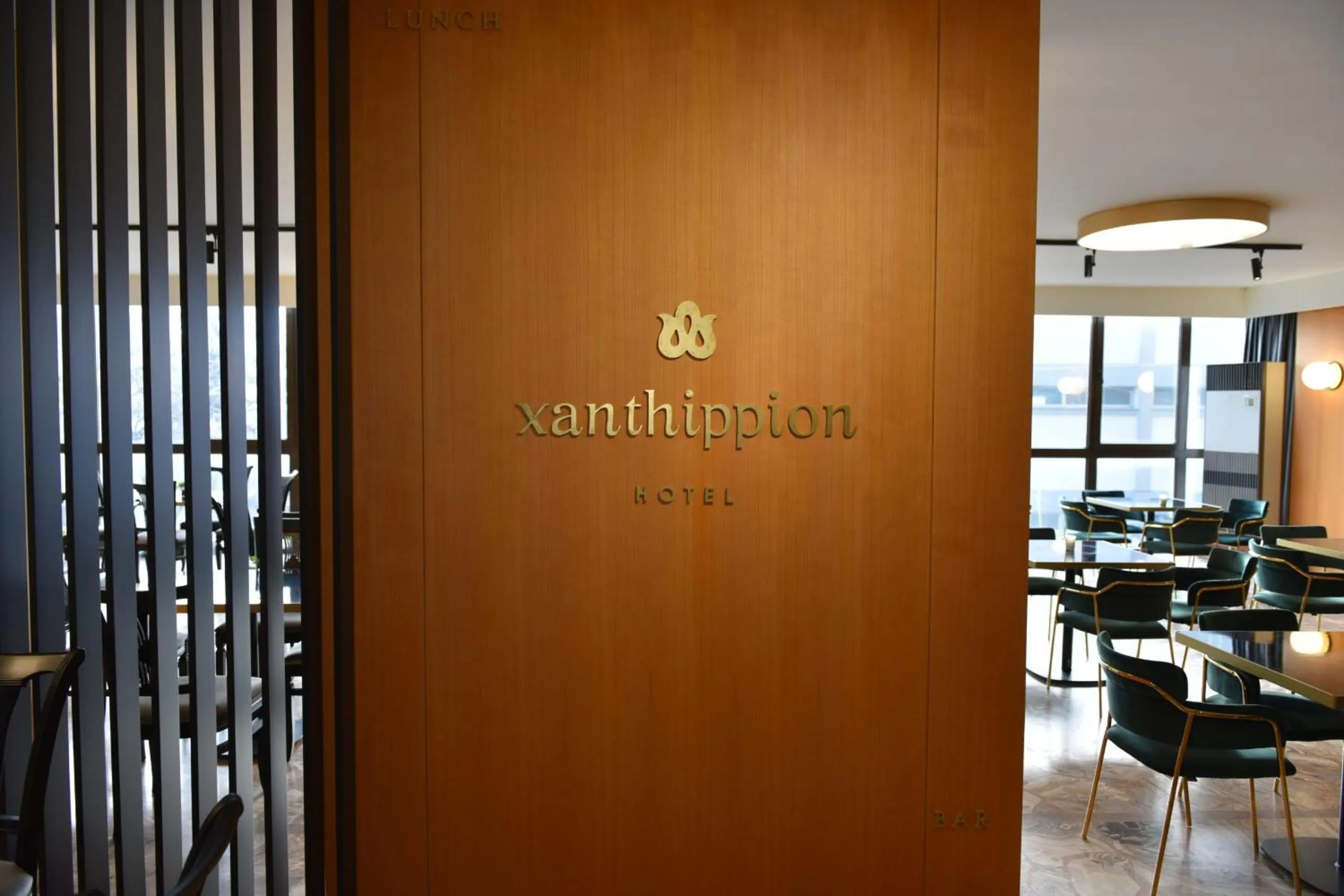 Restaurant/places to eat in Hotel Xanthippion