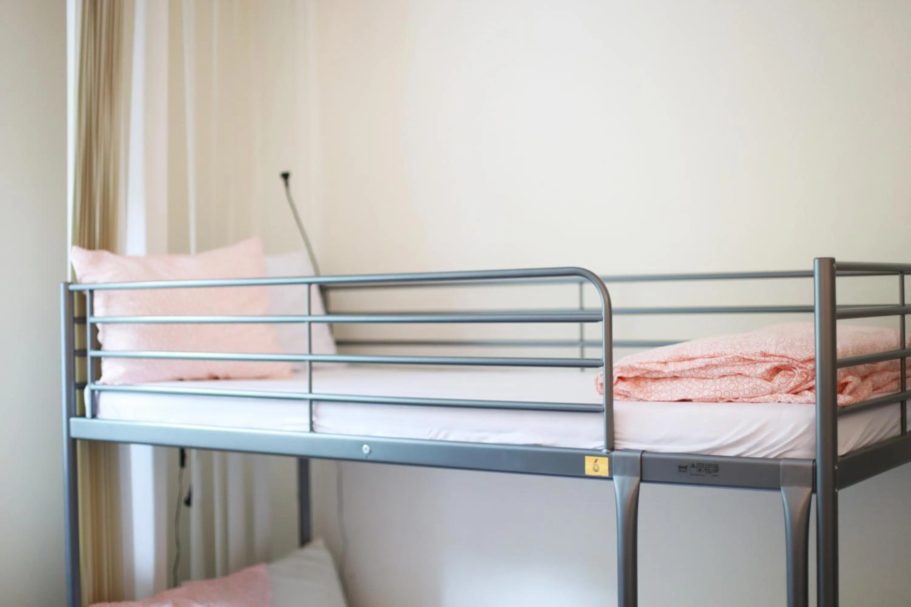 Bed in Hotelik Okęcie 39 - Nocleg i Parking Blisko Lotnisko Okęcie