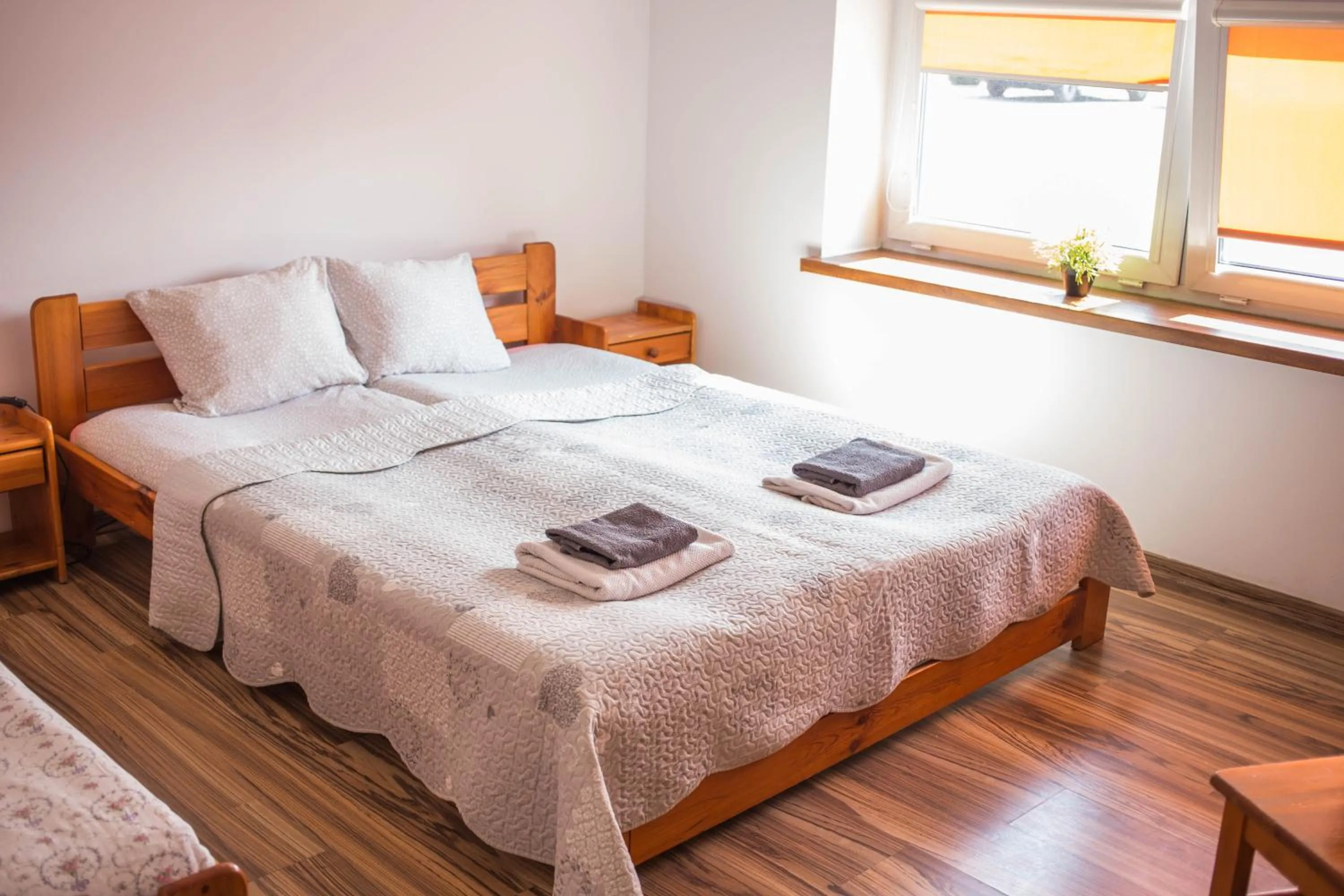 Bed in Hotelik Okęcie 39 - Nocleg i Parking Blisko Lotnisko Okęcie