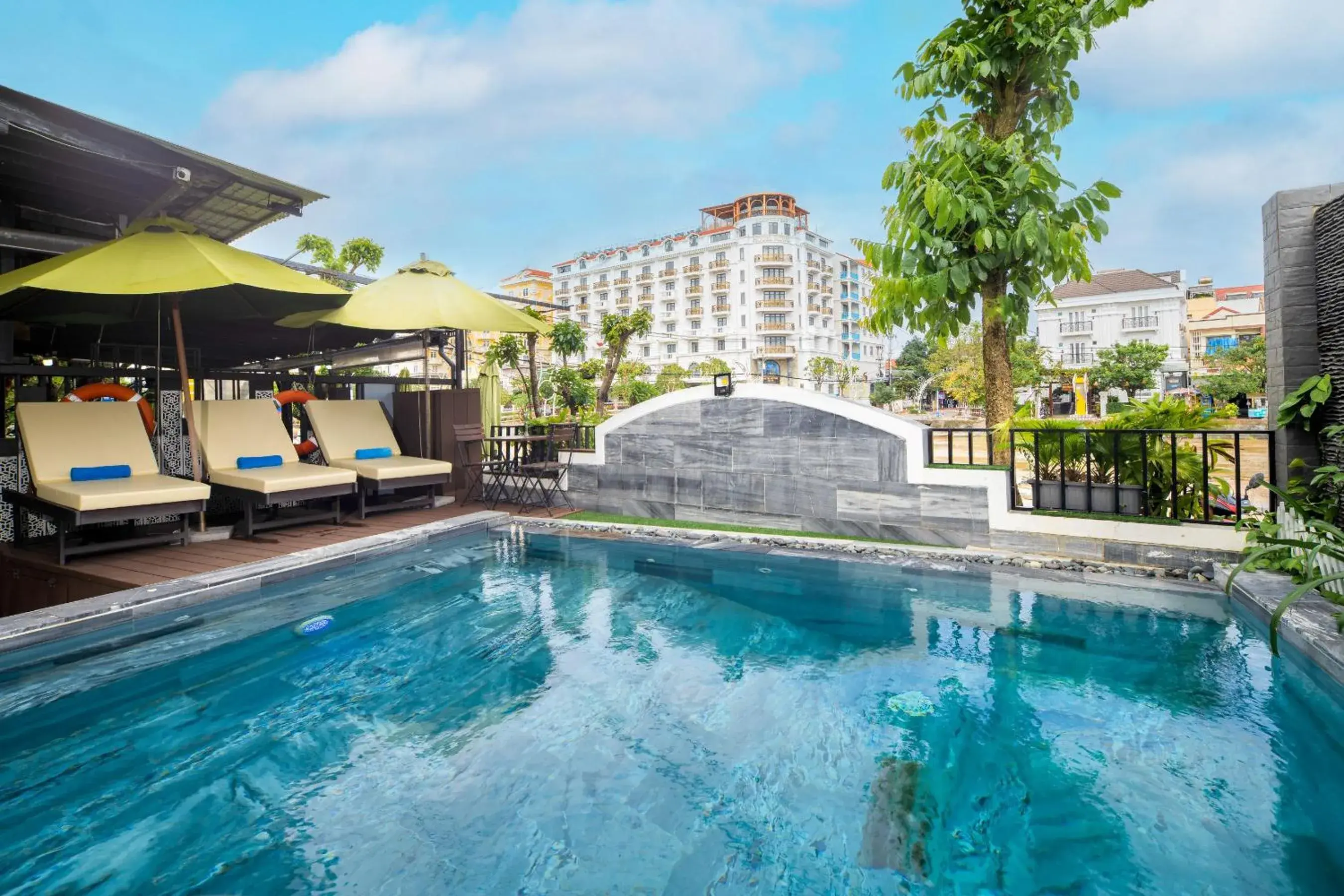 Property building in Truc Loc Villa Property building in Truc Loc Villa