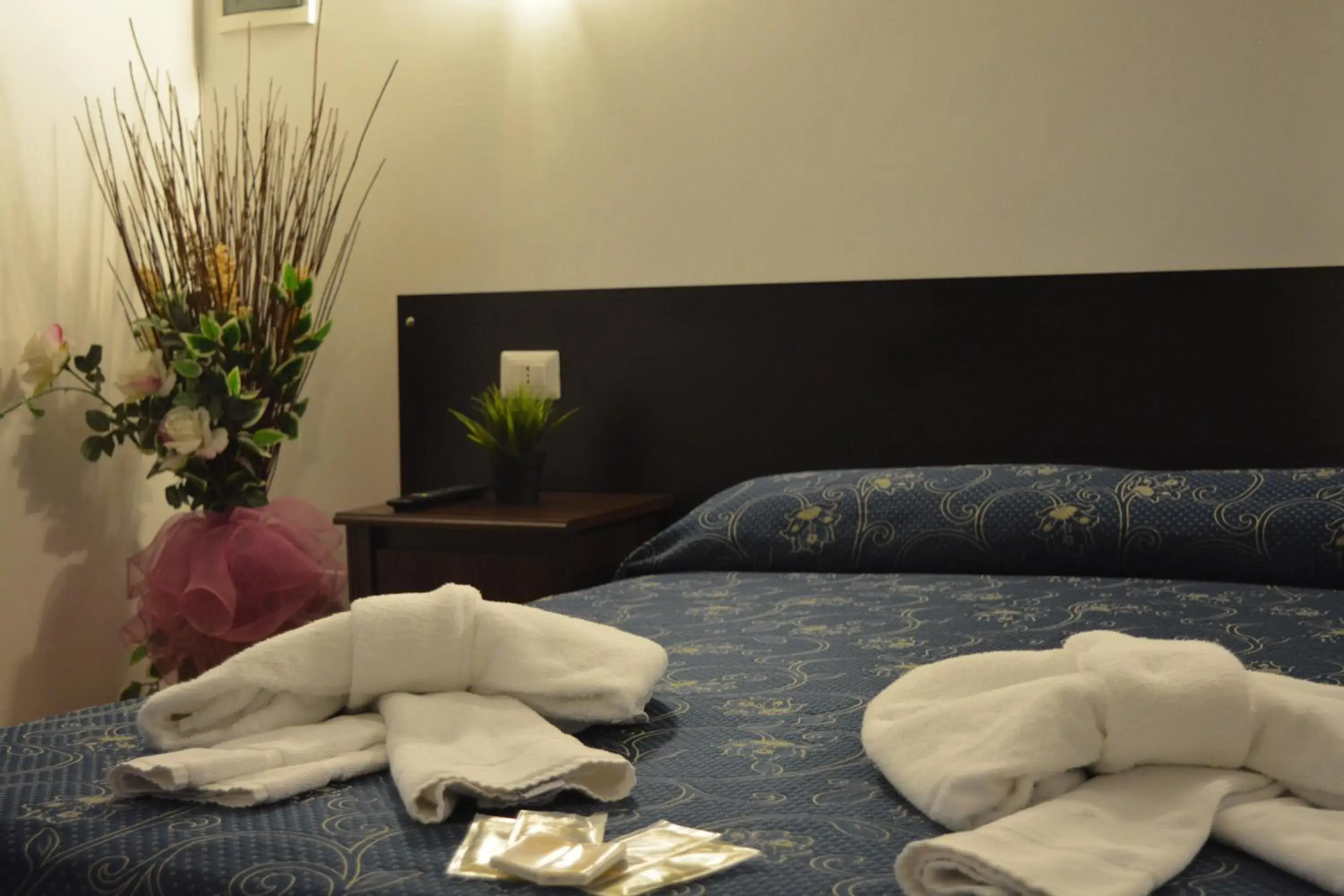 Triple Room with Private Bathroom in Locanda Otello Triple Room with Private Bathroom in Locanda Otello