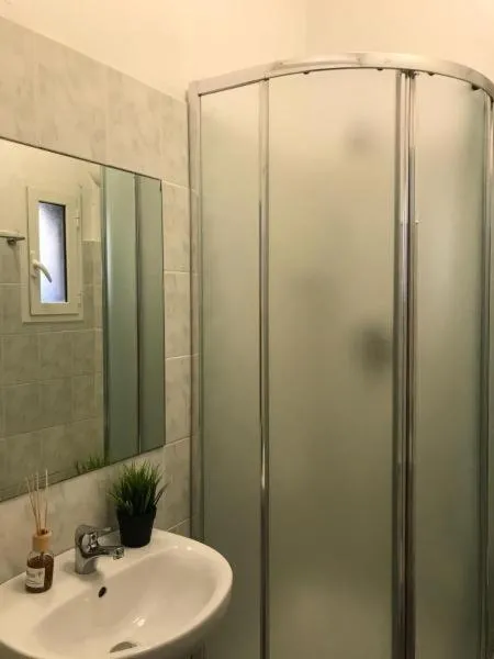 Bathroom in Locanda Otello