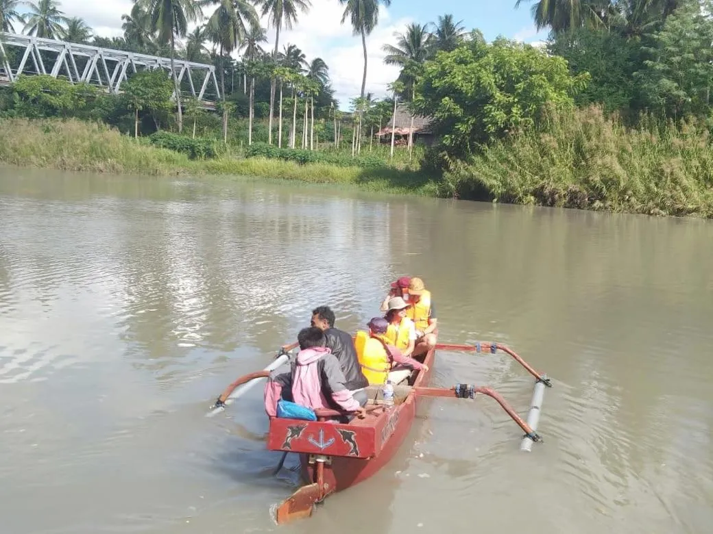 Canoeing in Pondok Wisata dan Restoran Elim