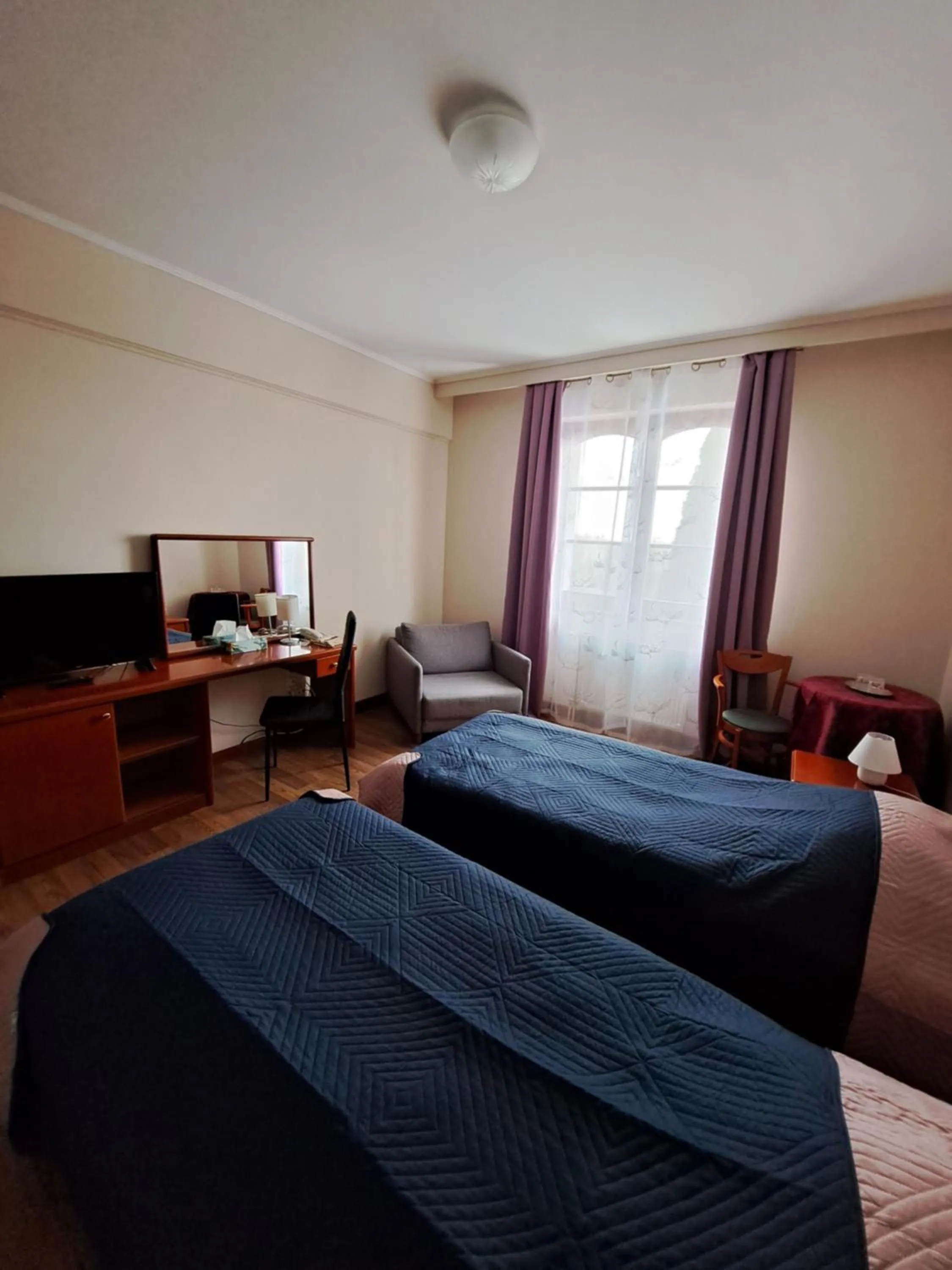 Photo of the whole room, Bed in Hotel Hunor