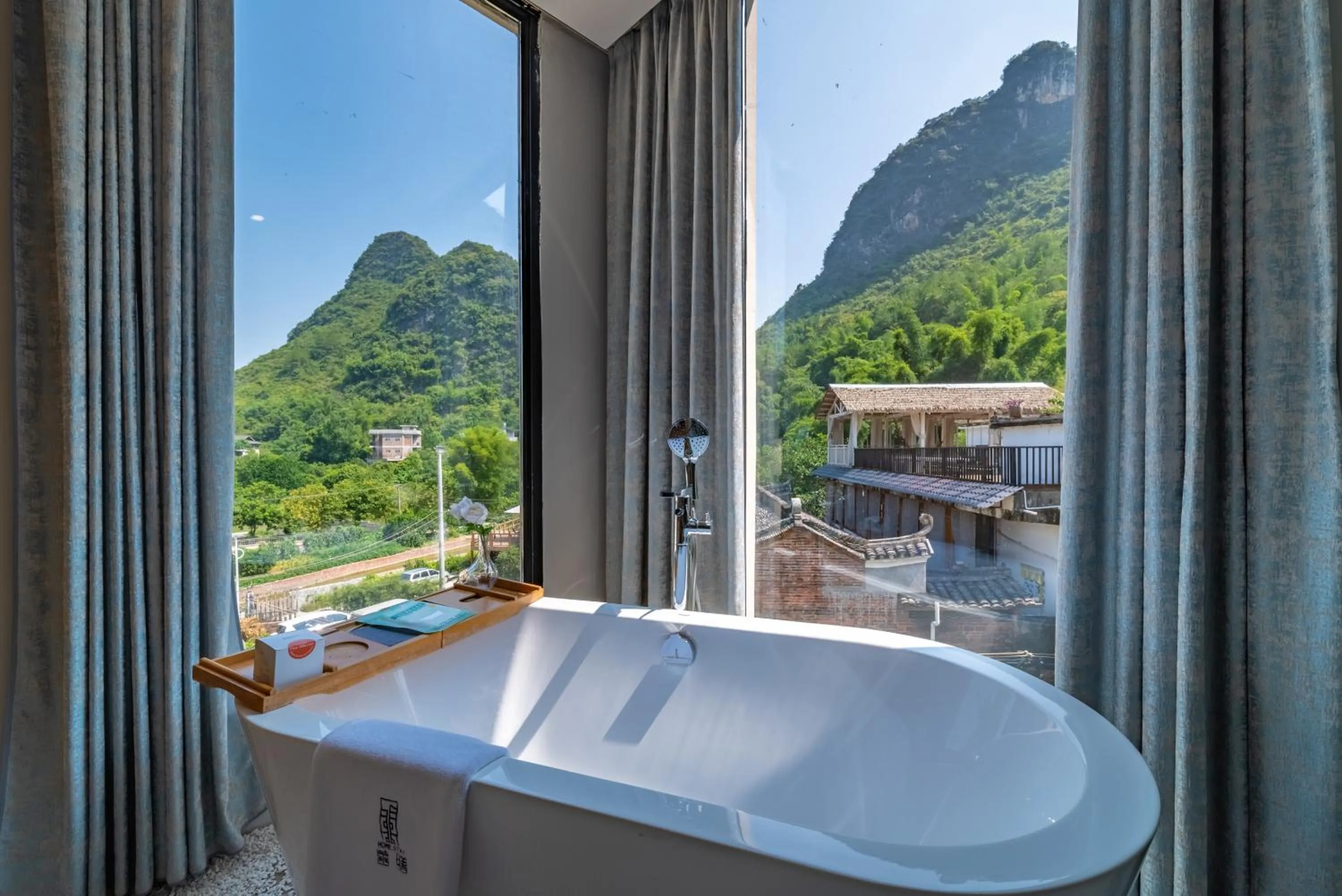 Yangshuo Serene Cove Hotel