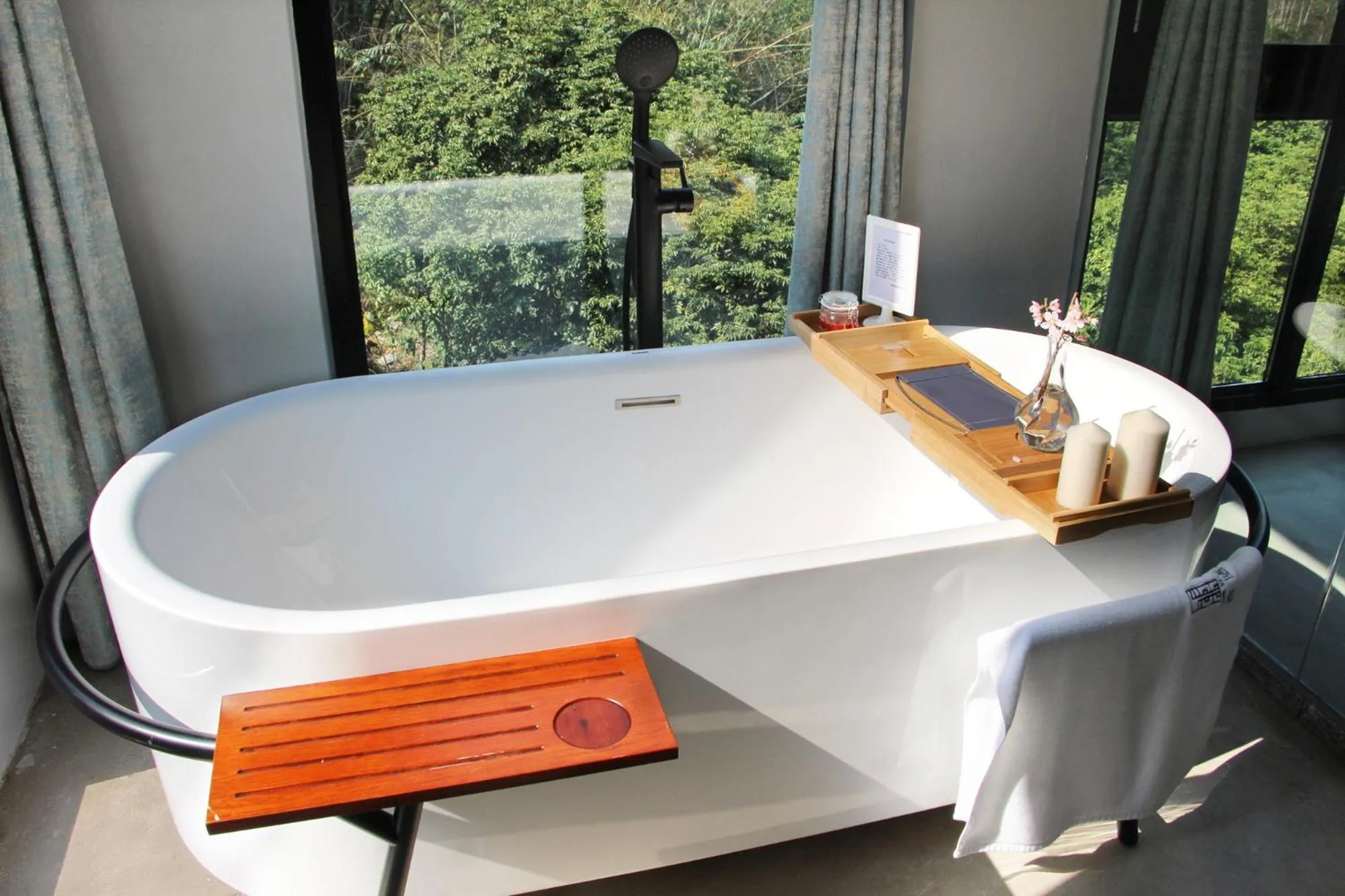 Yangshuo Serene Cove Hotel