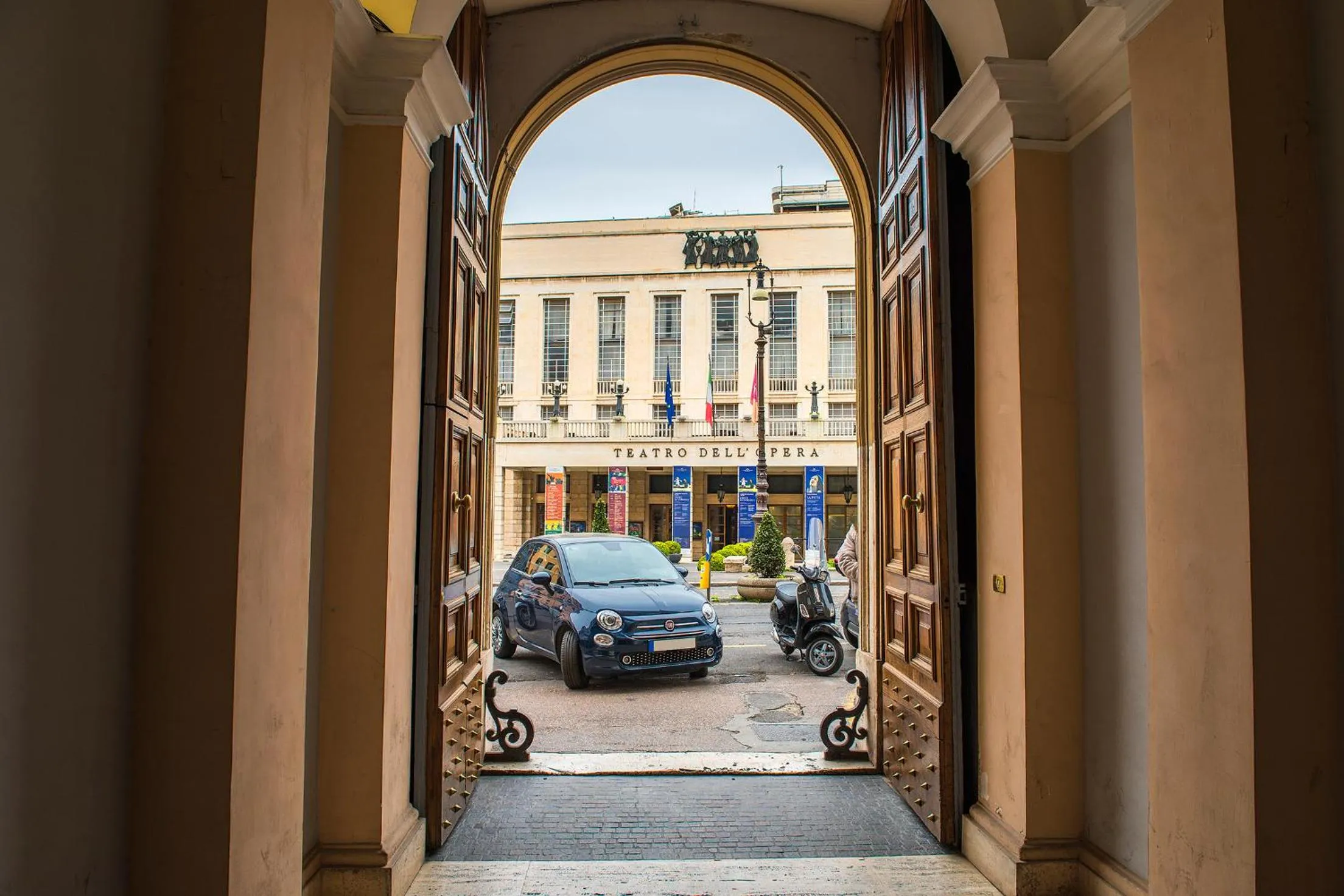 Facade/entrance in Armonia All'Opera