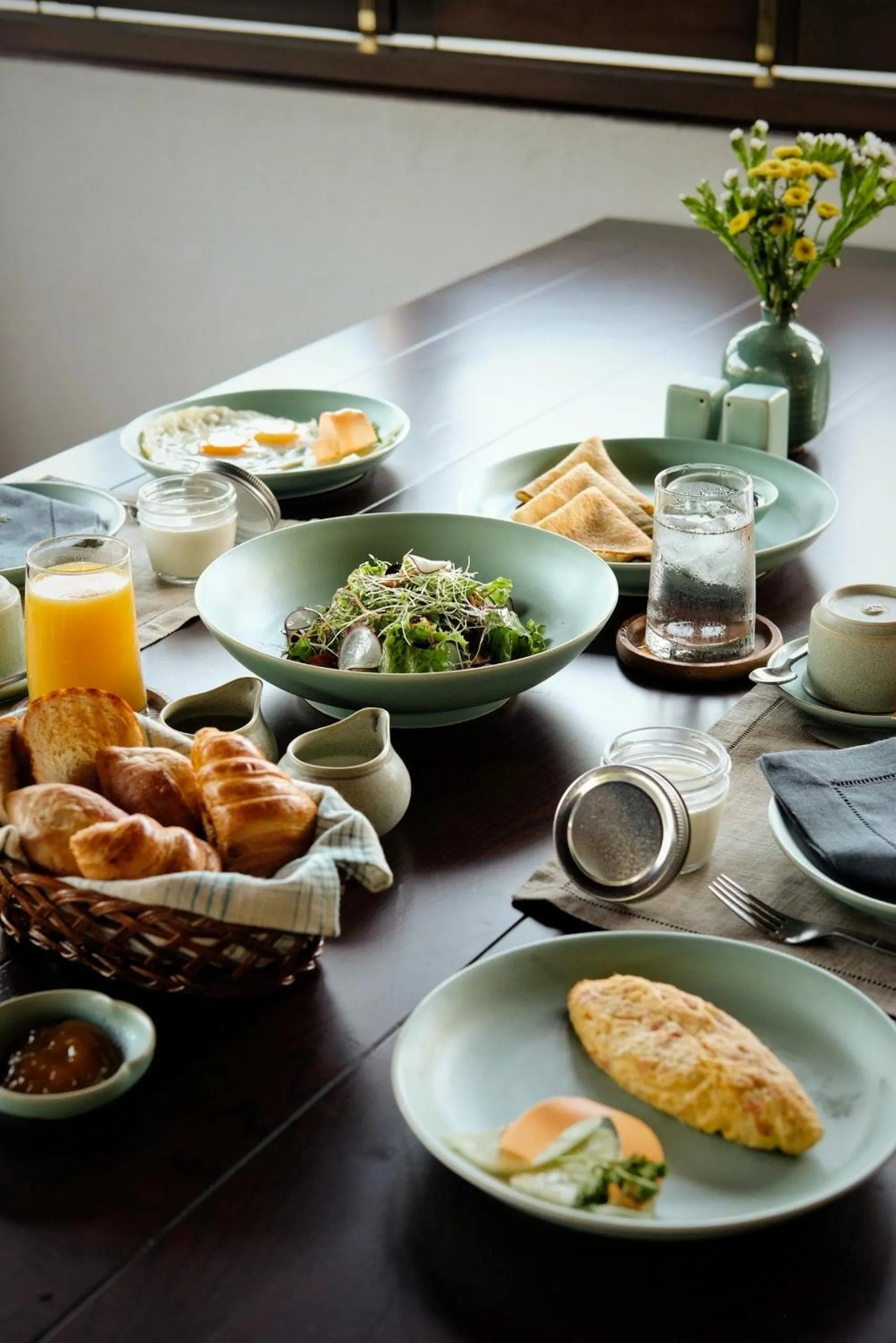 Restaurant/places to eat in Aravinda Resort Ninh Binh