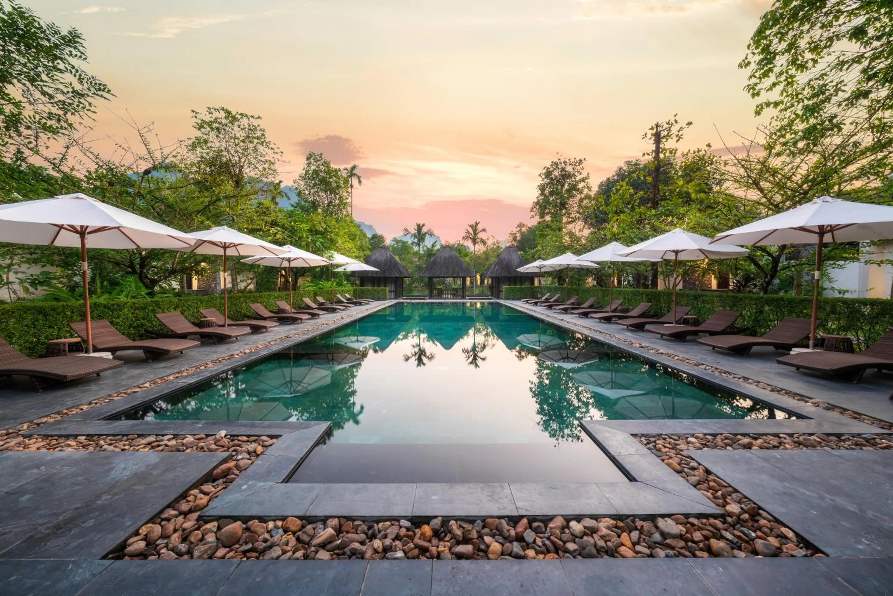 Swimming pool in Aravinda Resort Ninh Binh