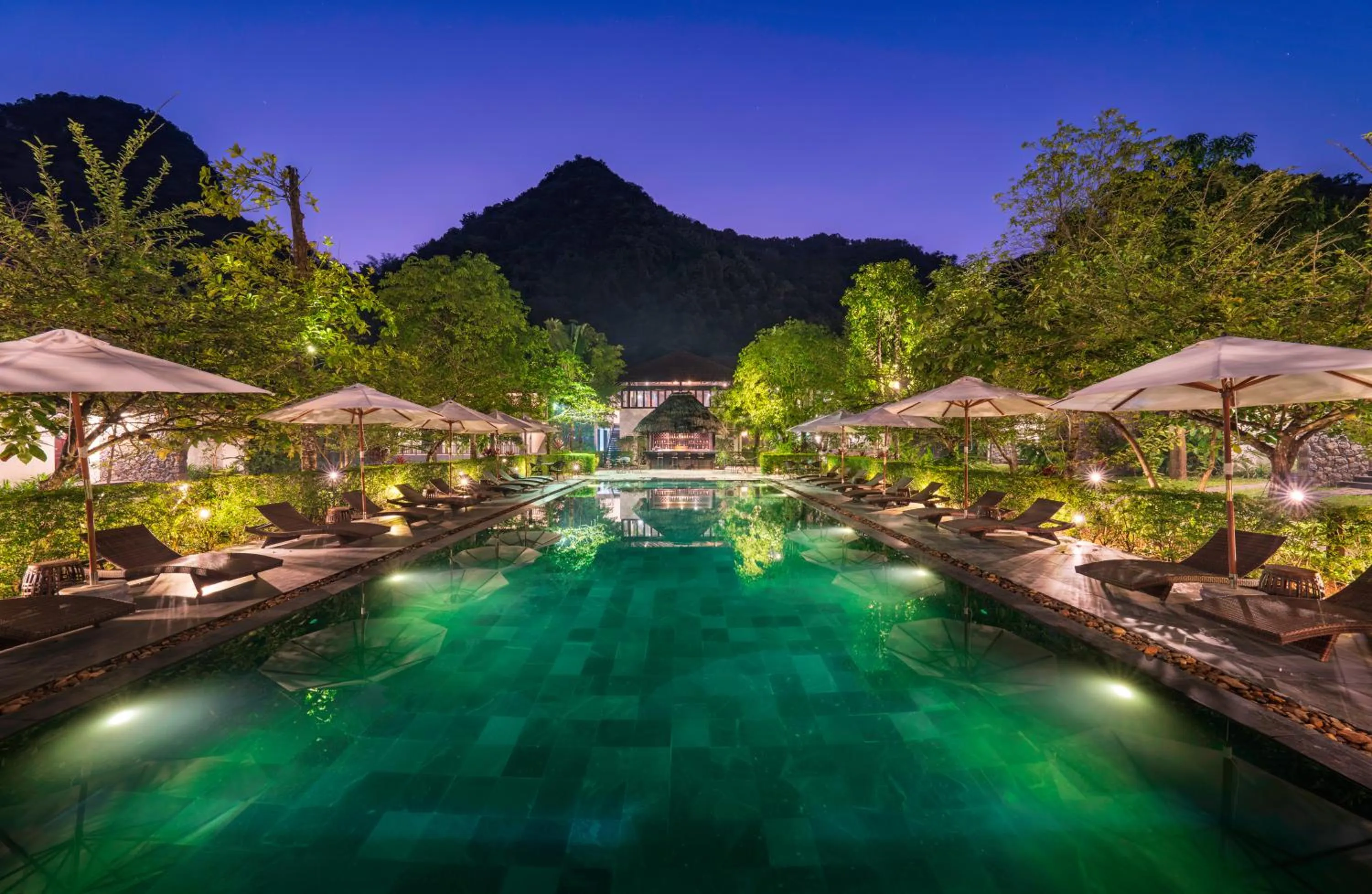 Pool view in Aravinda Resort Ninh Binh