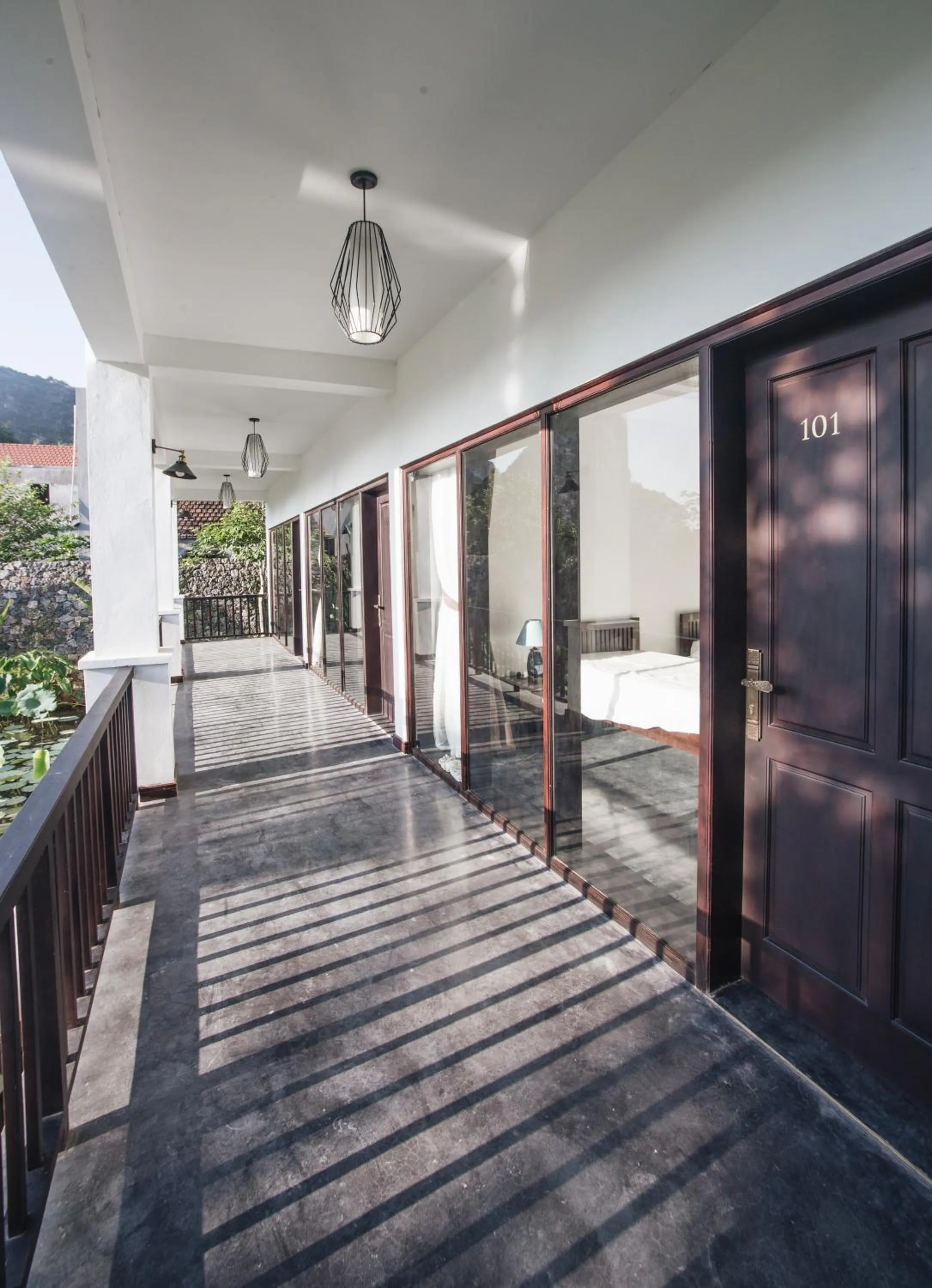 Day in Aravinda Resort Ninh Binh