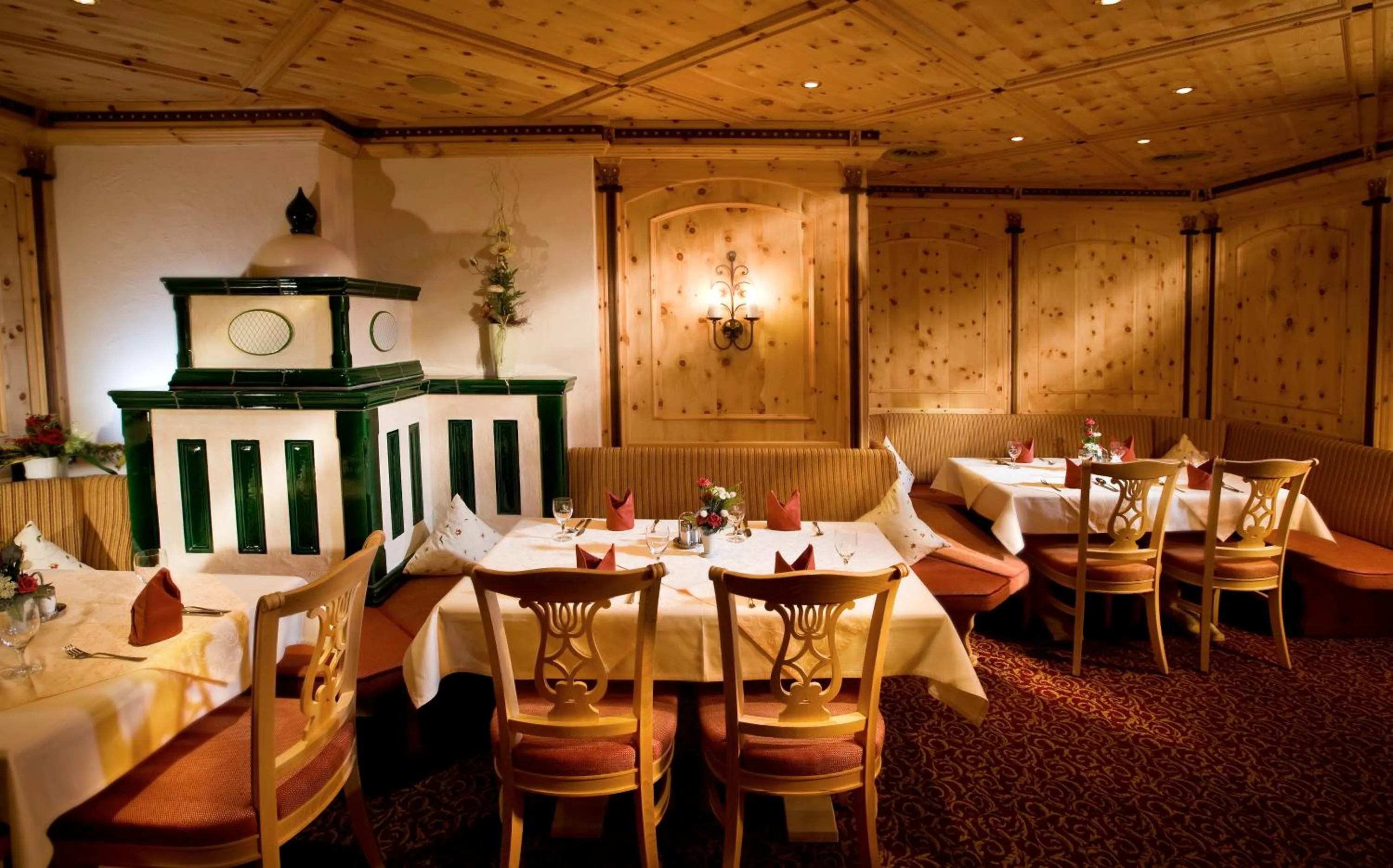 Restaurant/places to eat in Hotel Nevada