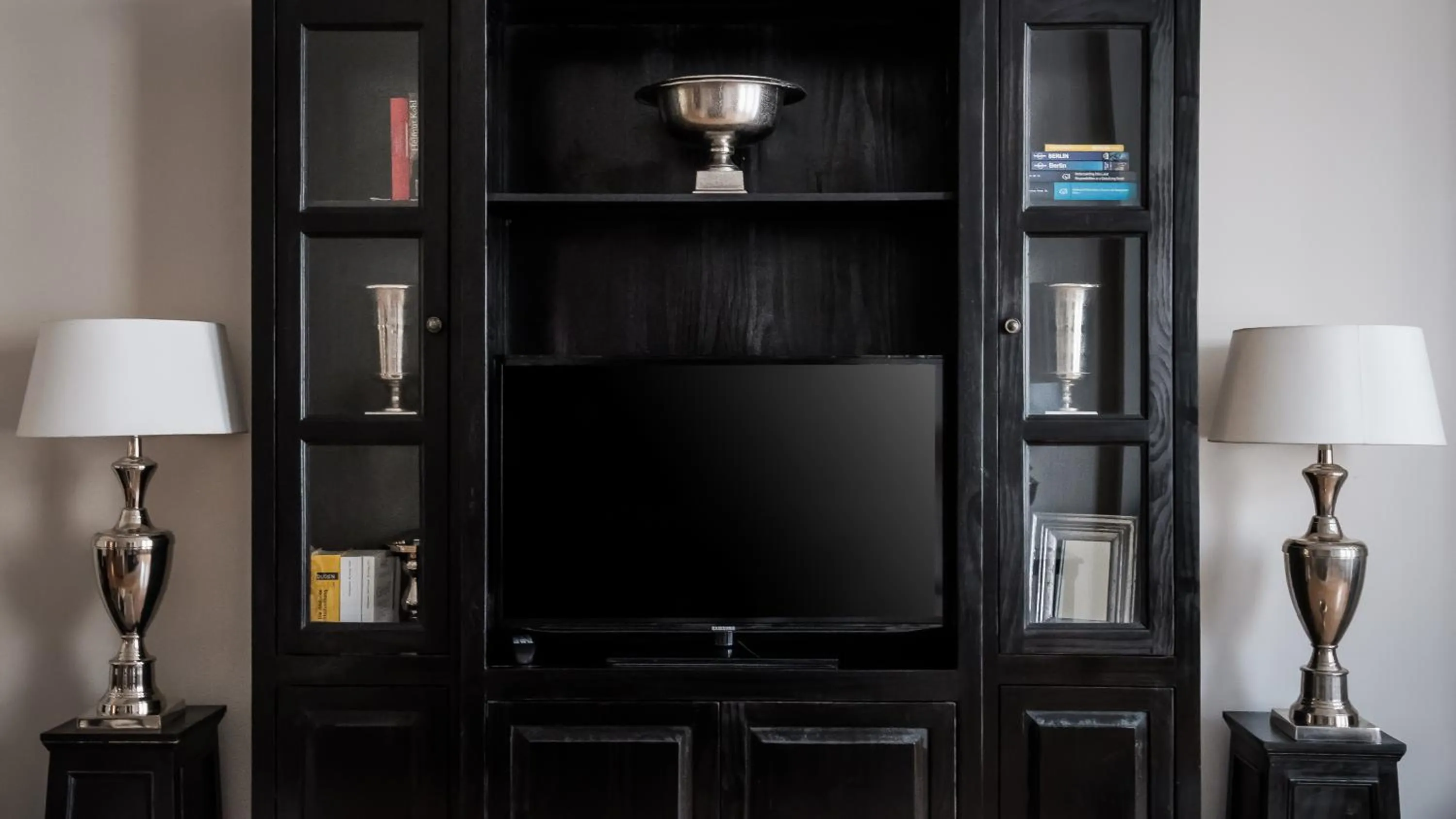 TV and multimedia in Palacina Berlin - Serviced Apartments