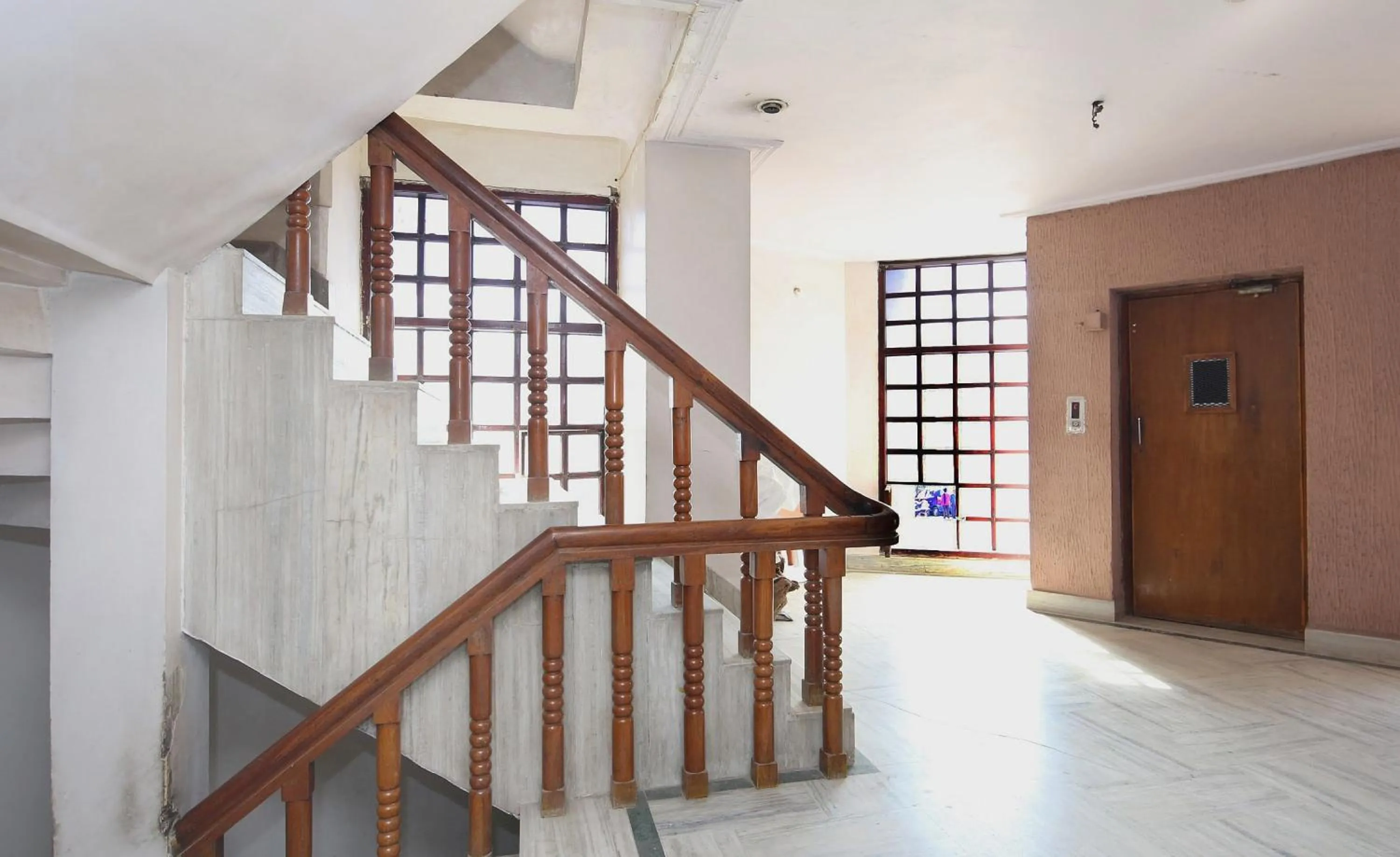 Lobby or reception in Capital O Kartik