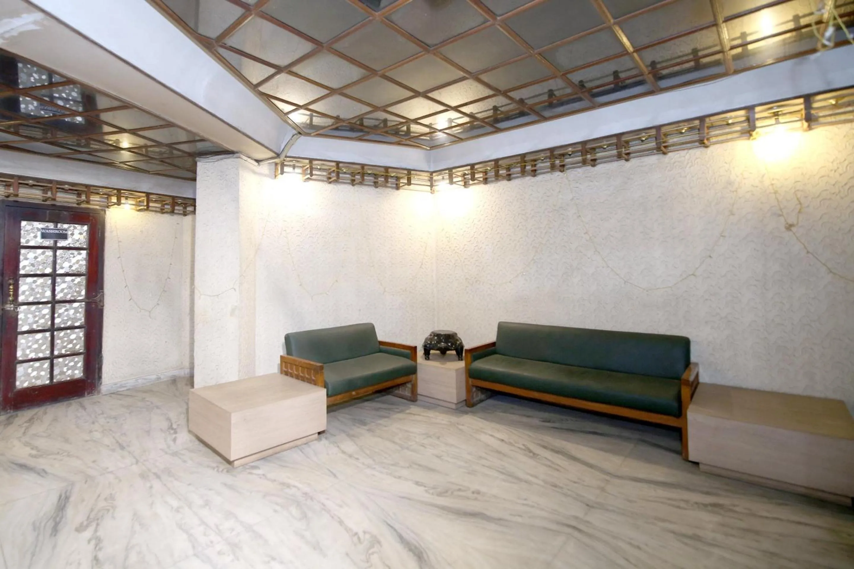 Lobby or reception in Capital O Kartik