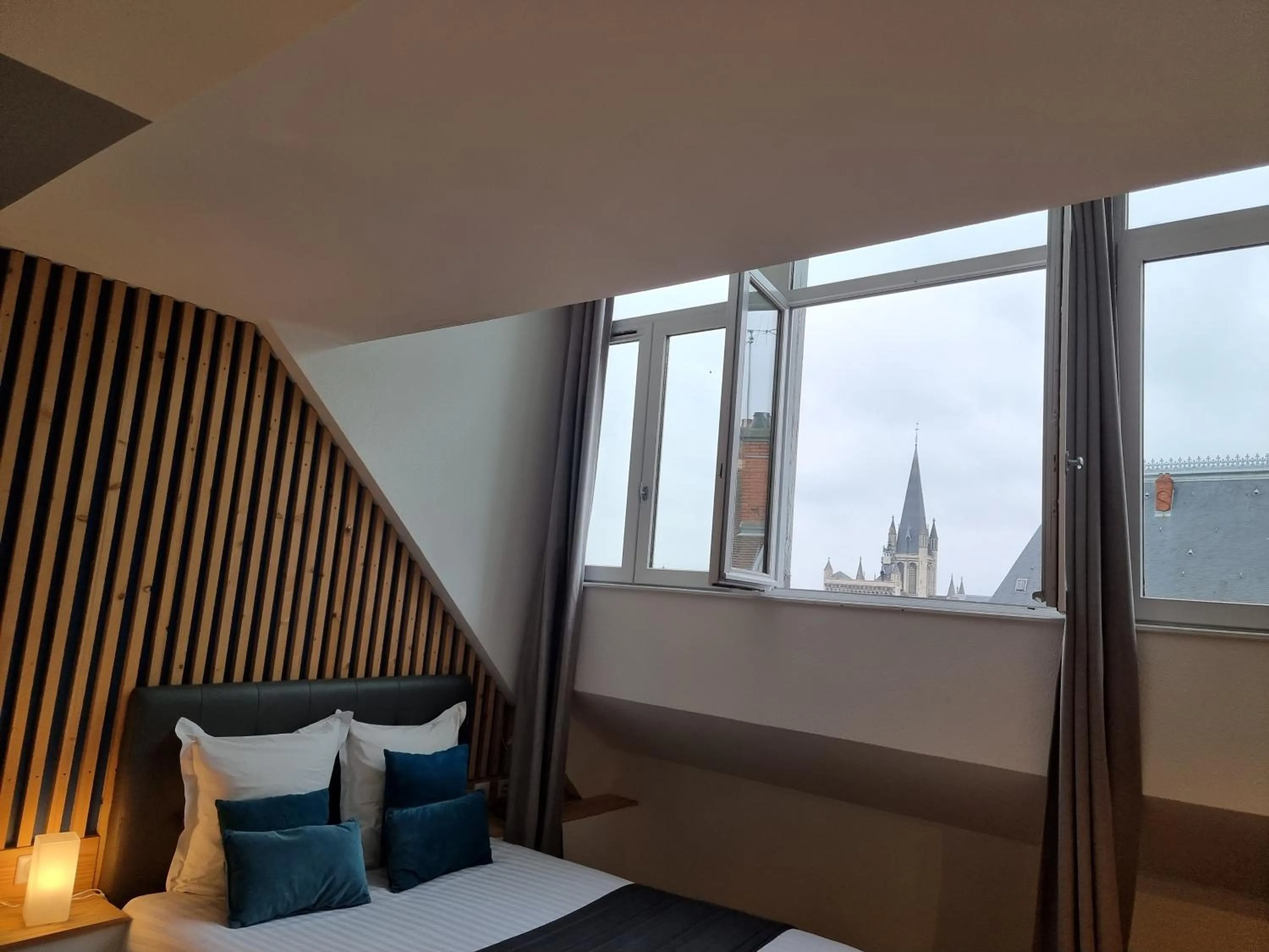 Bed in City Loft Apparthotel