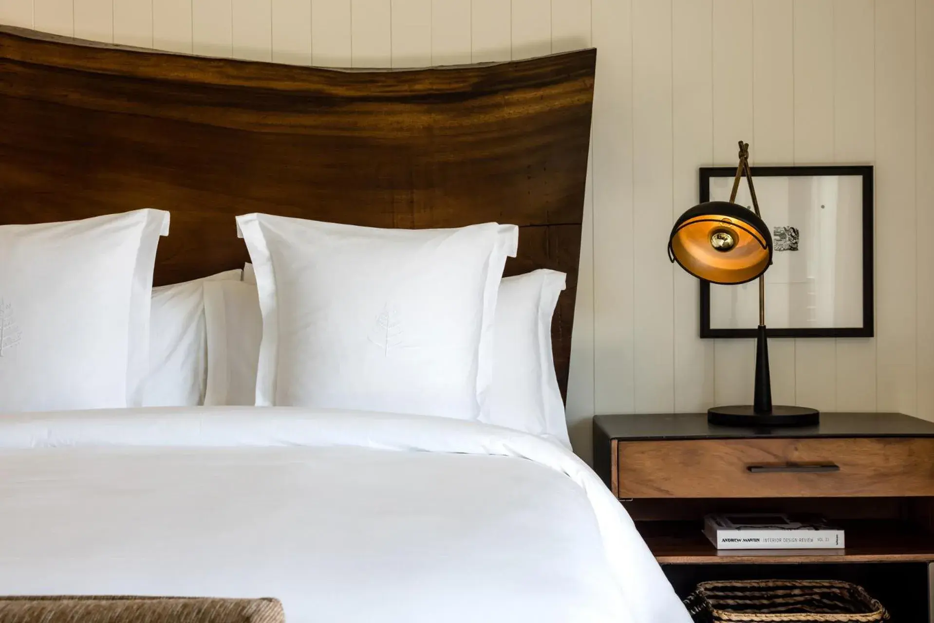 Bed in Four Seasons Resort Napa Valley Bed in Four Seasons Resort Napa Valley