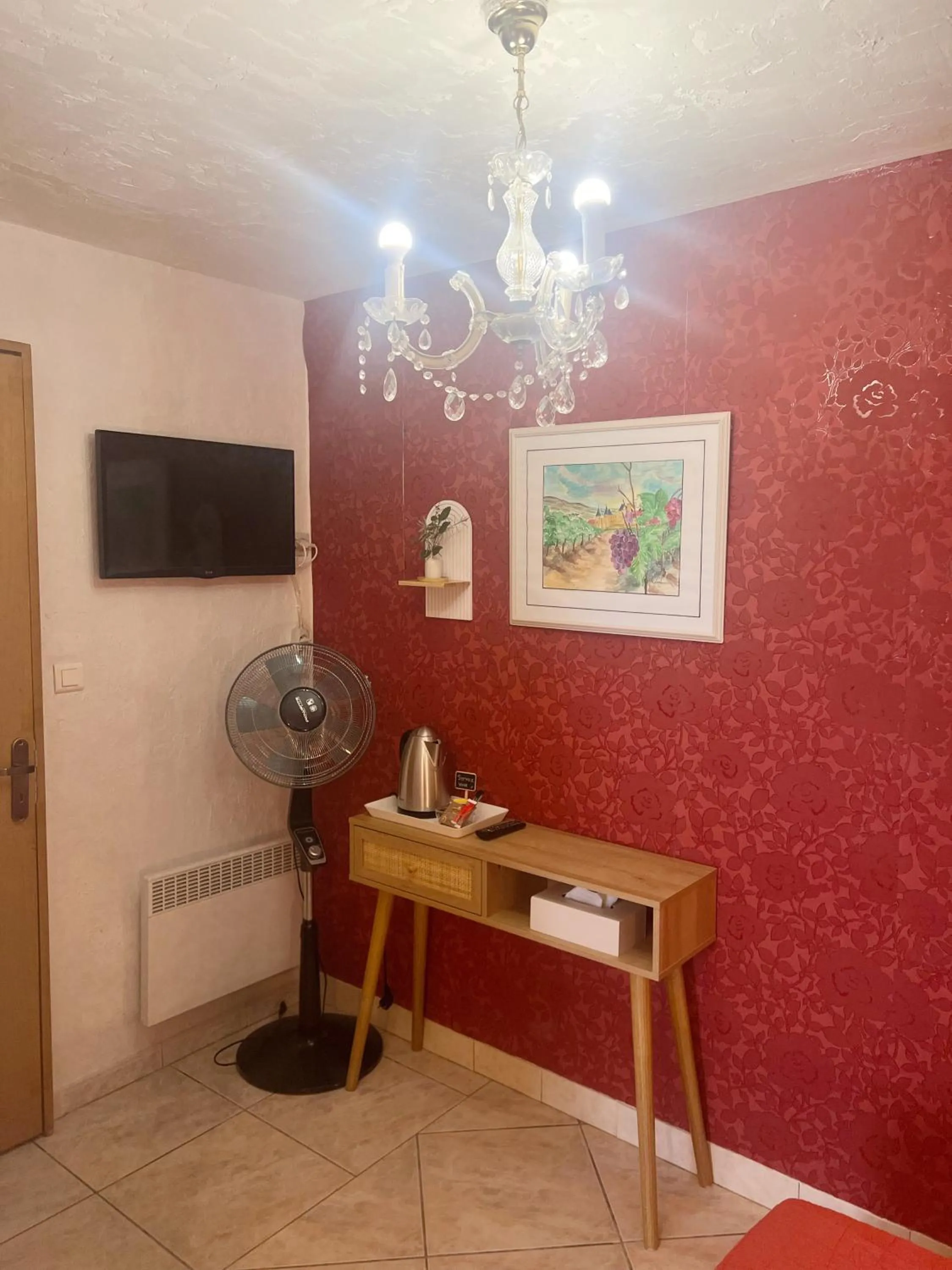 TV and multimedia in Bed & Breakfast Le Beauséjour