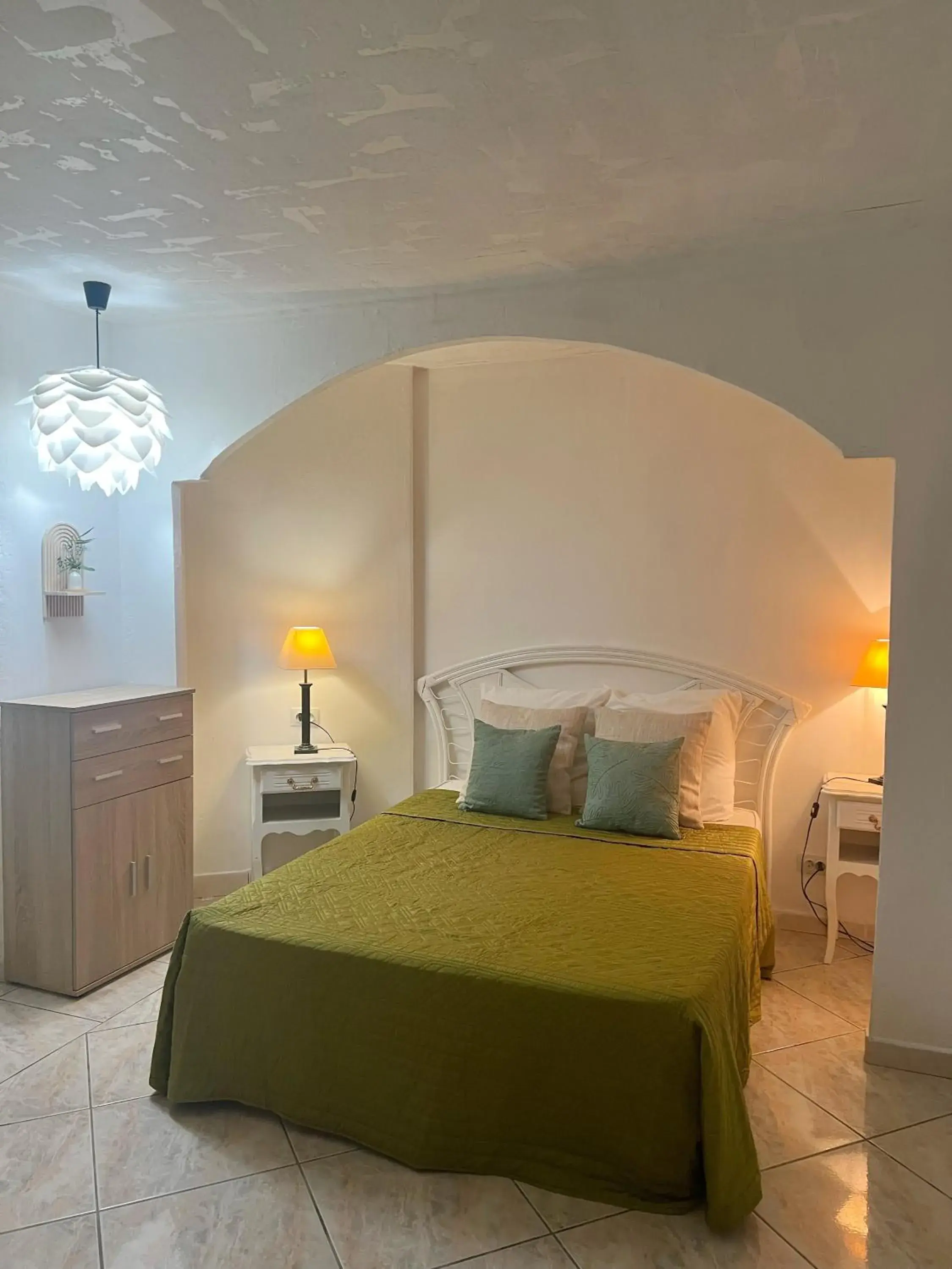 Double Room with Pool View in Bed & Breakfast Le Beauséjour Double Room with Pool View in Bed & Breakfast Le Beauséjour