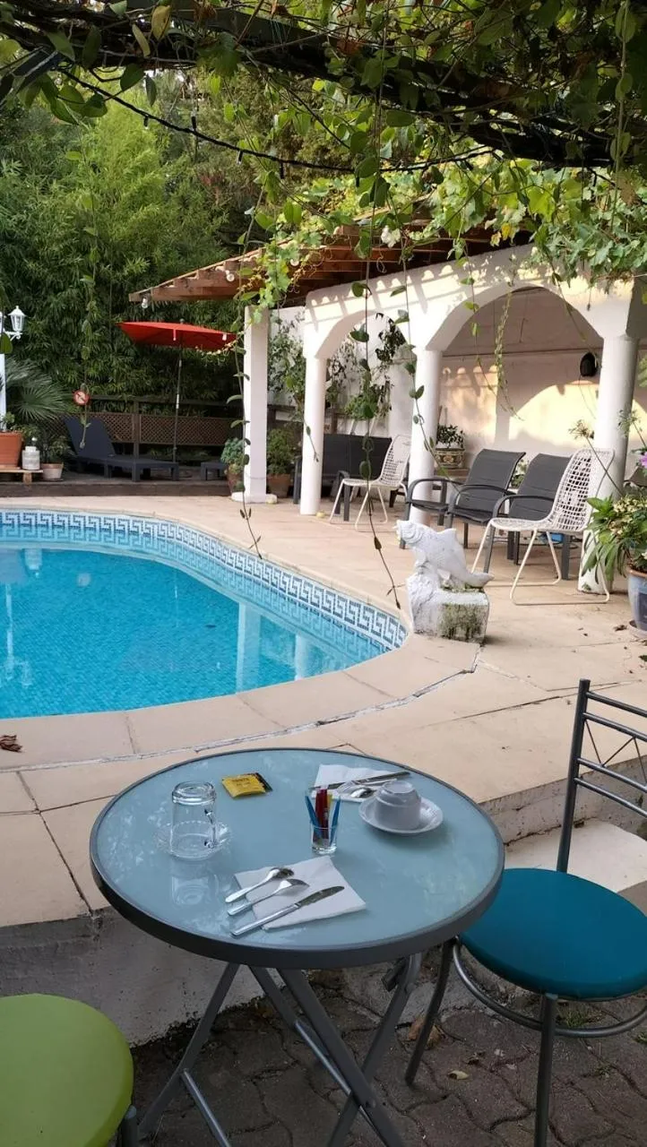 Patio in Bed & Breakfast Le Beauséjour