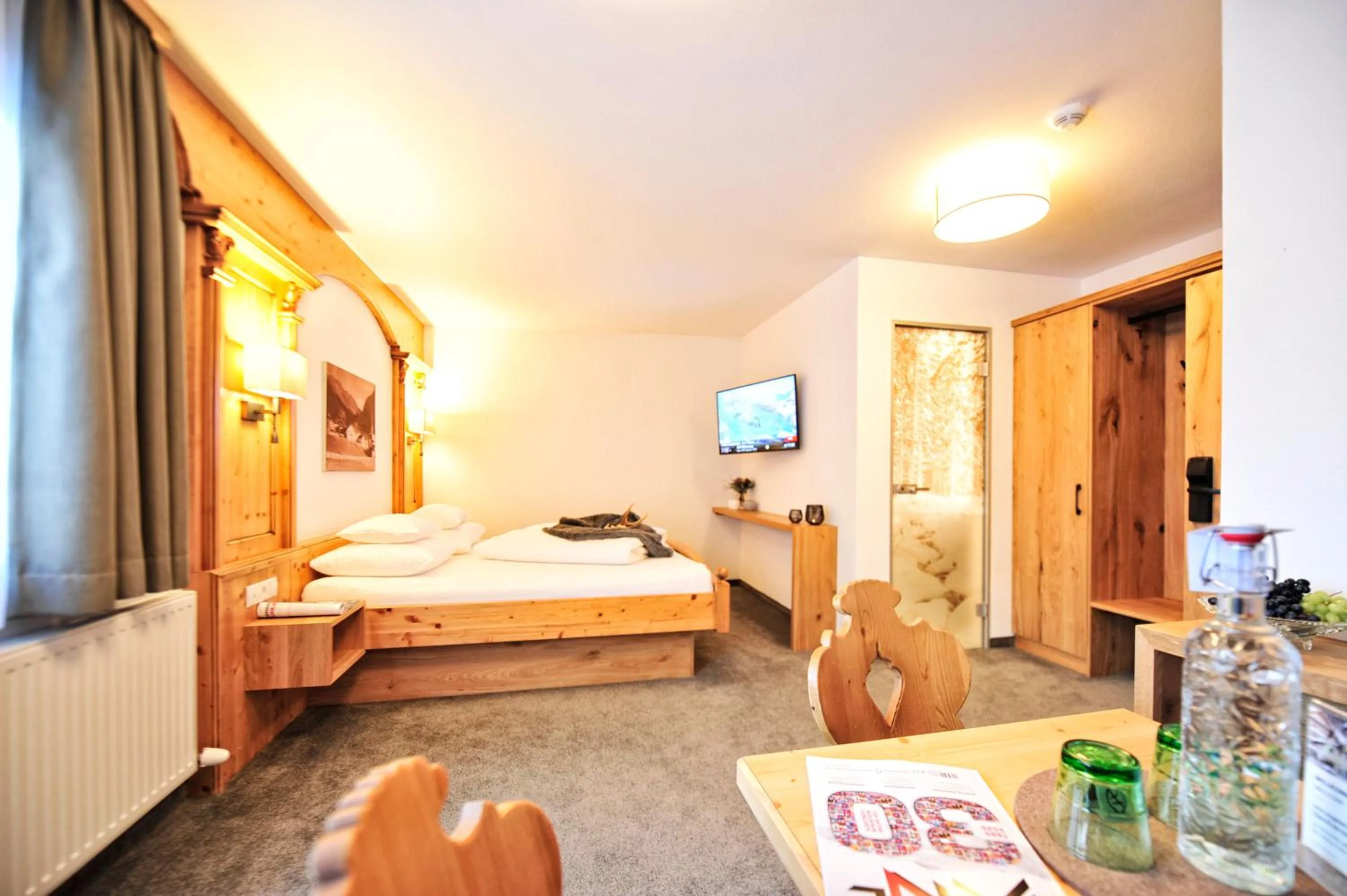 Bed in Hotel Garni Bellevue