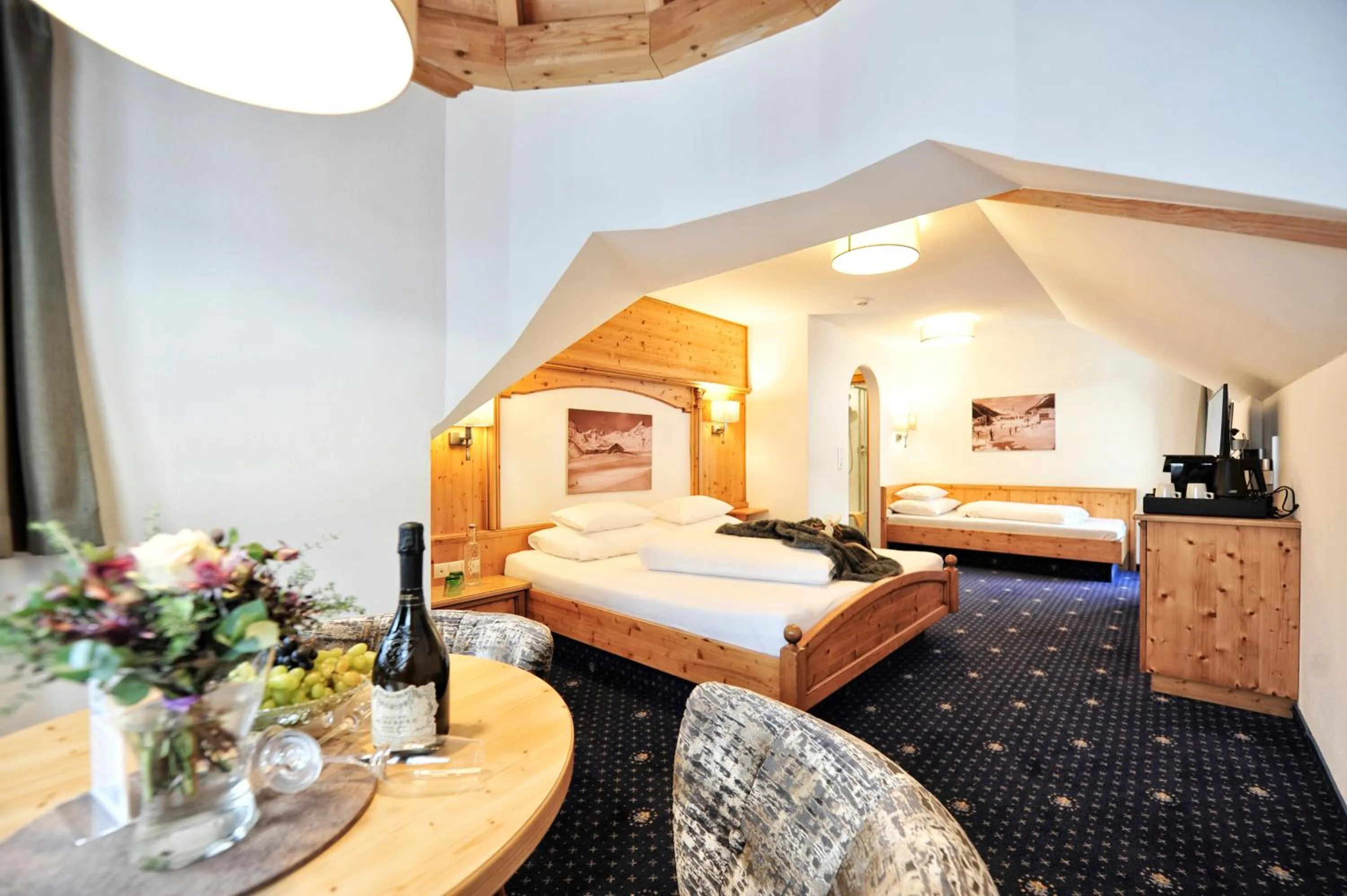 Bed in Hotel Garni Bellevue