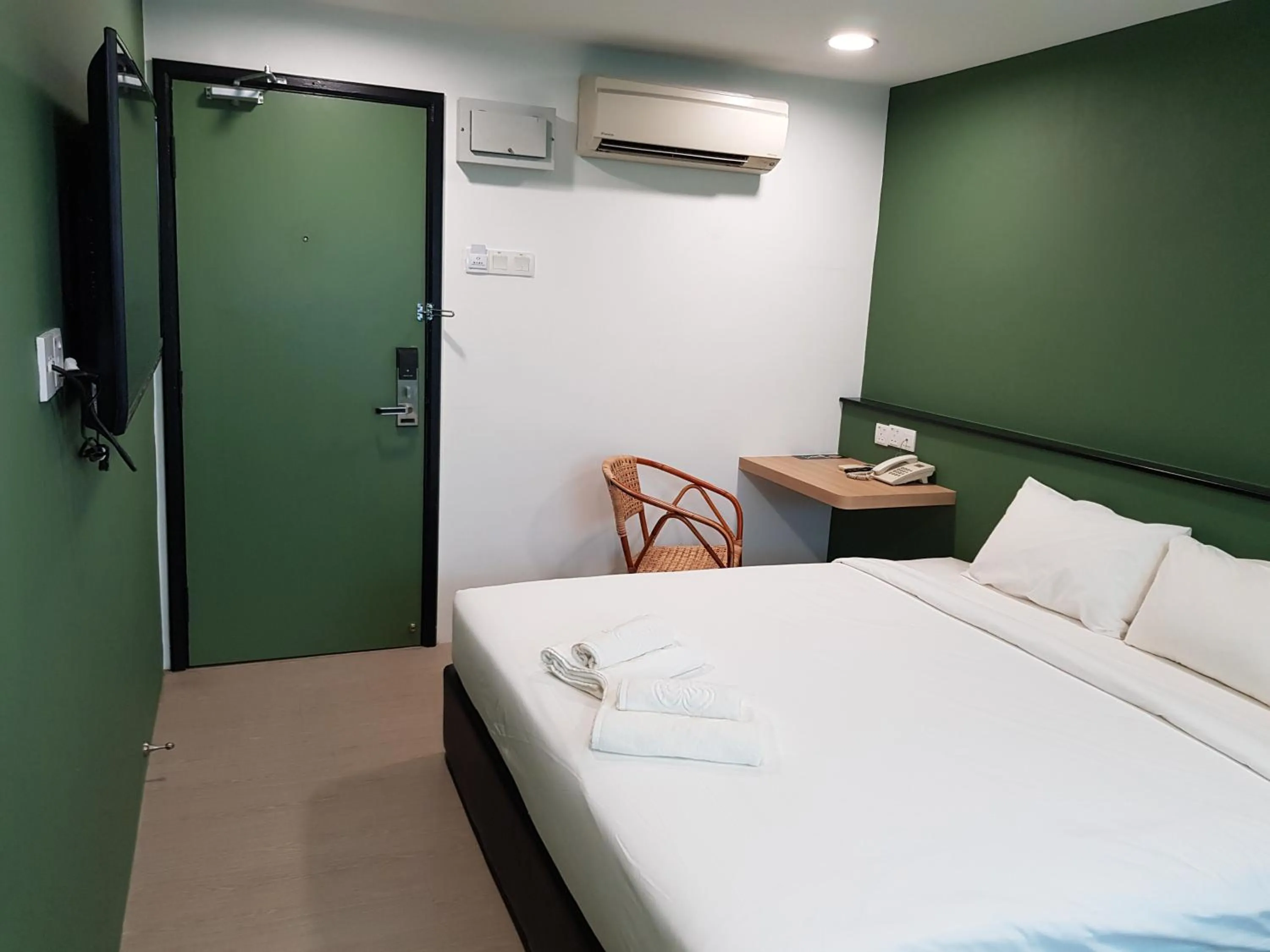 Photo of the whole room, Bed in Bloommaze Boutique Hotel Klang