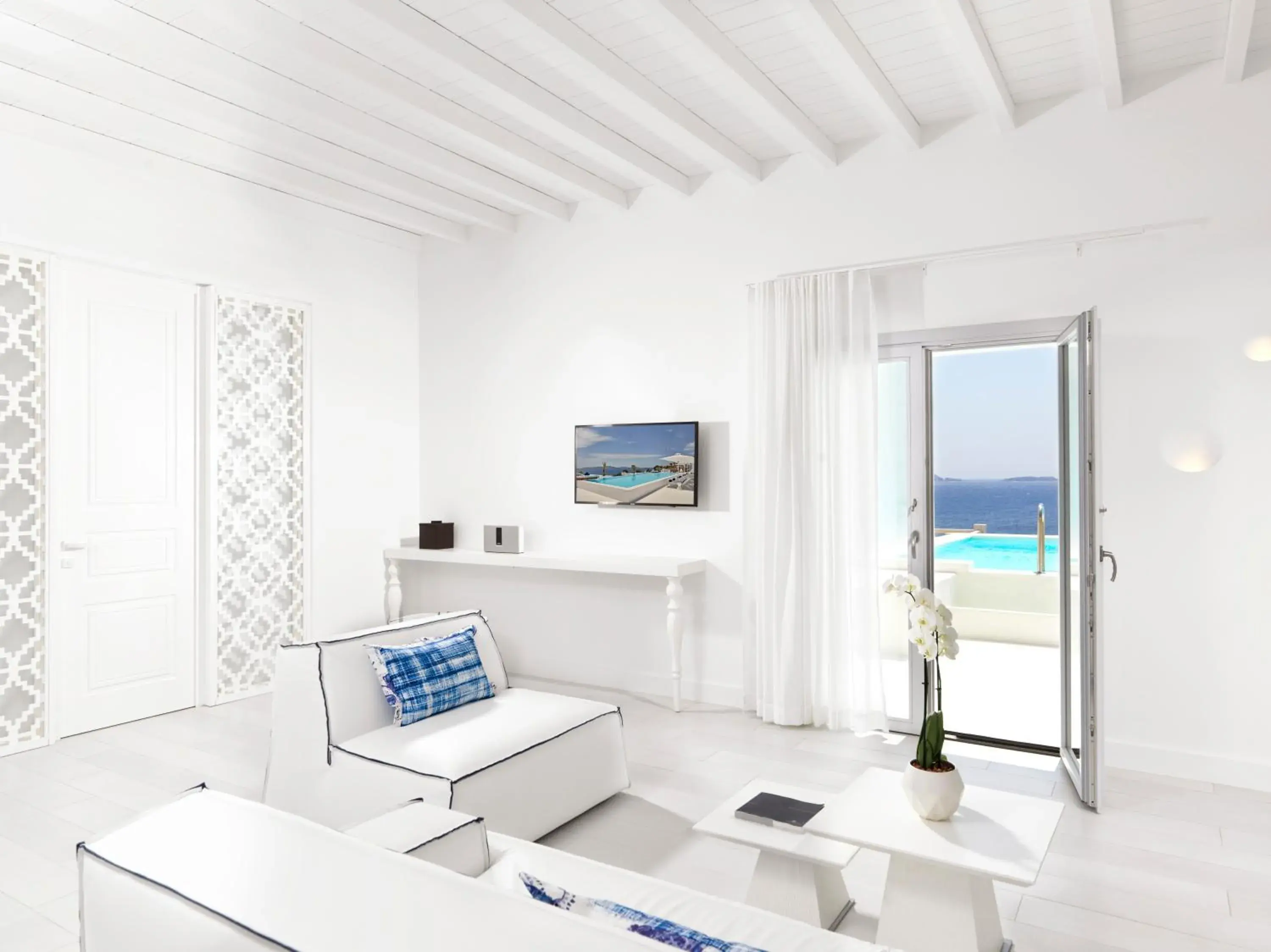 Photo of the whole room in Katikies Mykonos - The Leading Hotels of the World Photo of the whole room in Katikies Mykonos - The Leading Hotels of the World