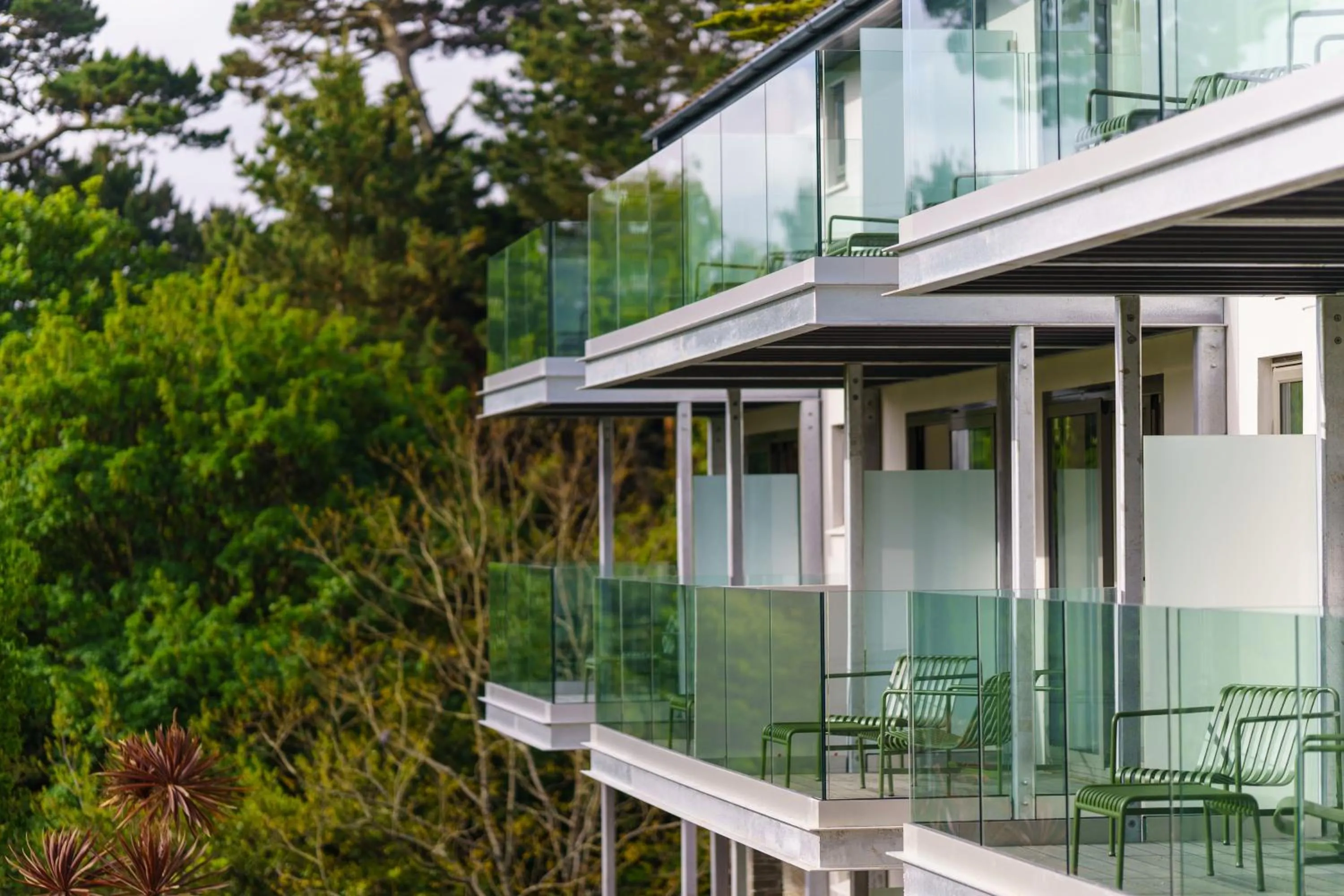 Property building in Hotel Meudon