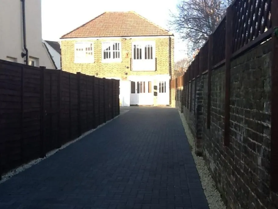 Property building in Southcourt