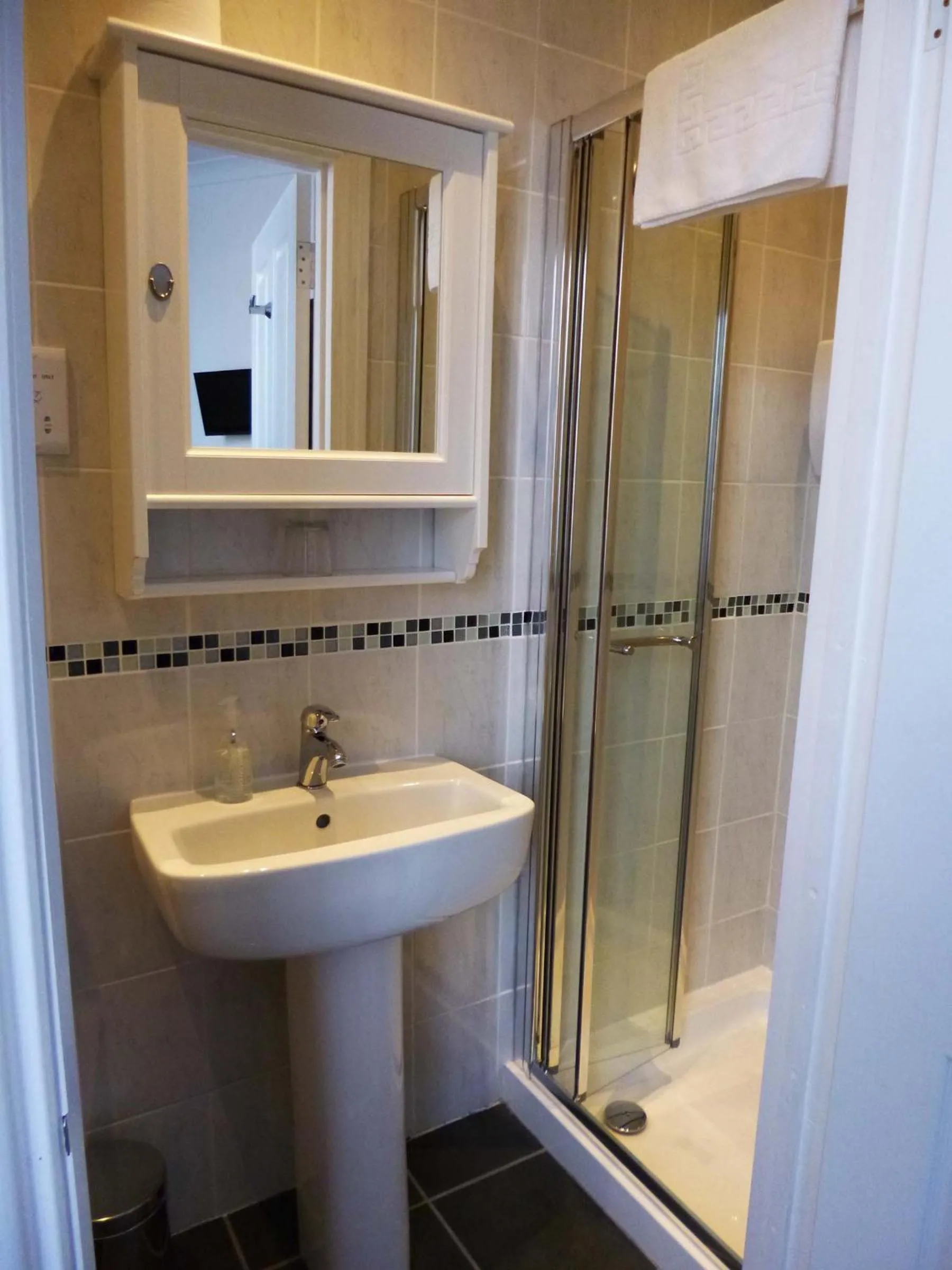 Bathroom in Beamsley Lodge B&B