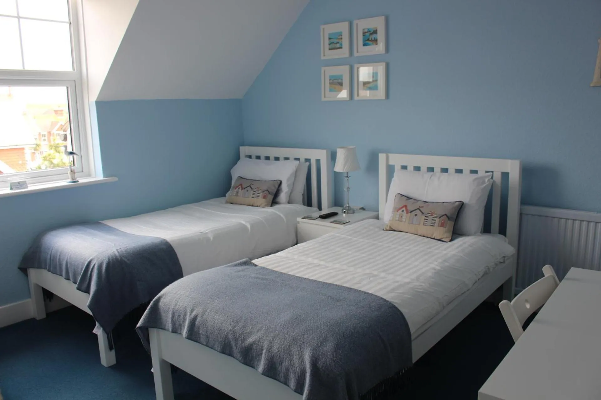 Photo of the whole room, Bed in Beamsley Lodge B&B