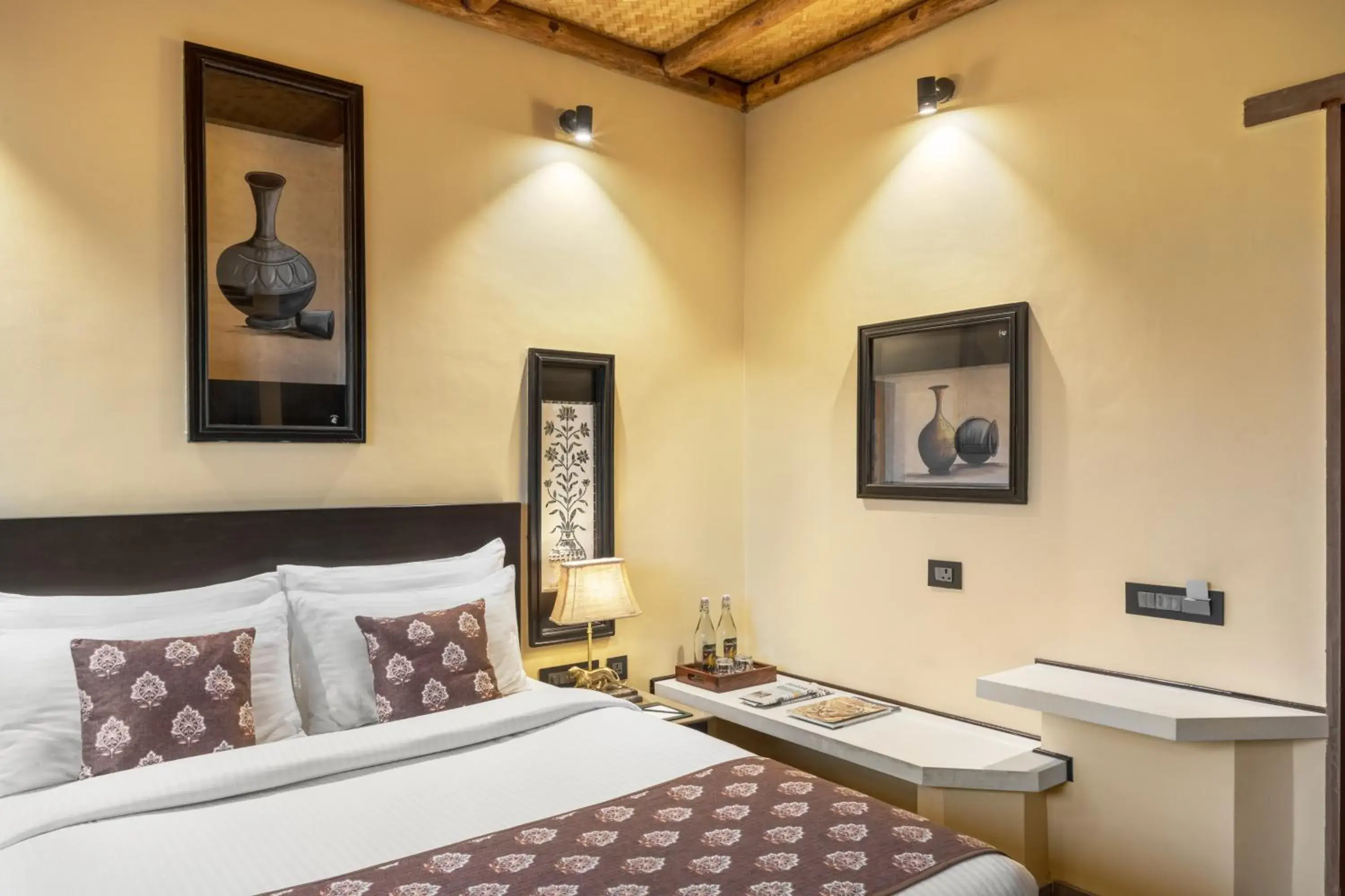 Bed in AamaGhati Wildlife Resort, Ranthambore Bed in AamaGhati Wildlife Resort, Ranthambore