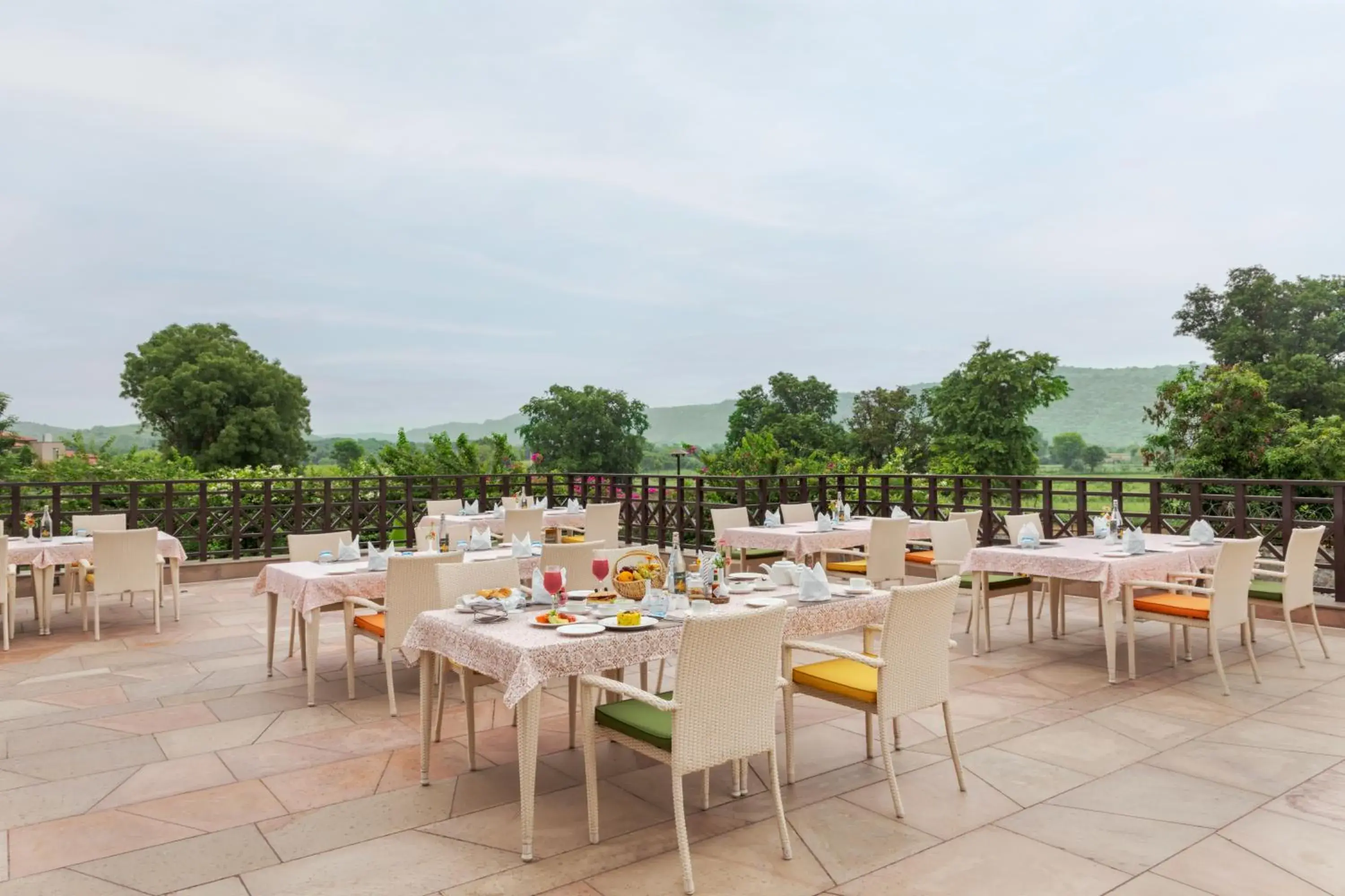 Restaurant/places to eat in AamaGhati Wildlife Resort, Ranthambore Restaurant/places to eat in AamaGhati Wildlife Resort, Ranthambore