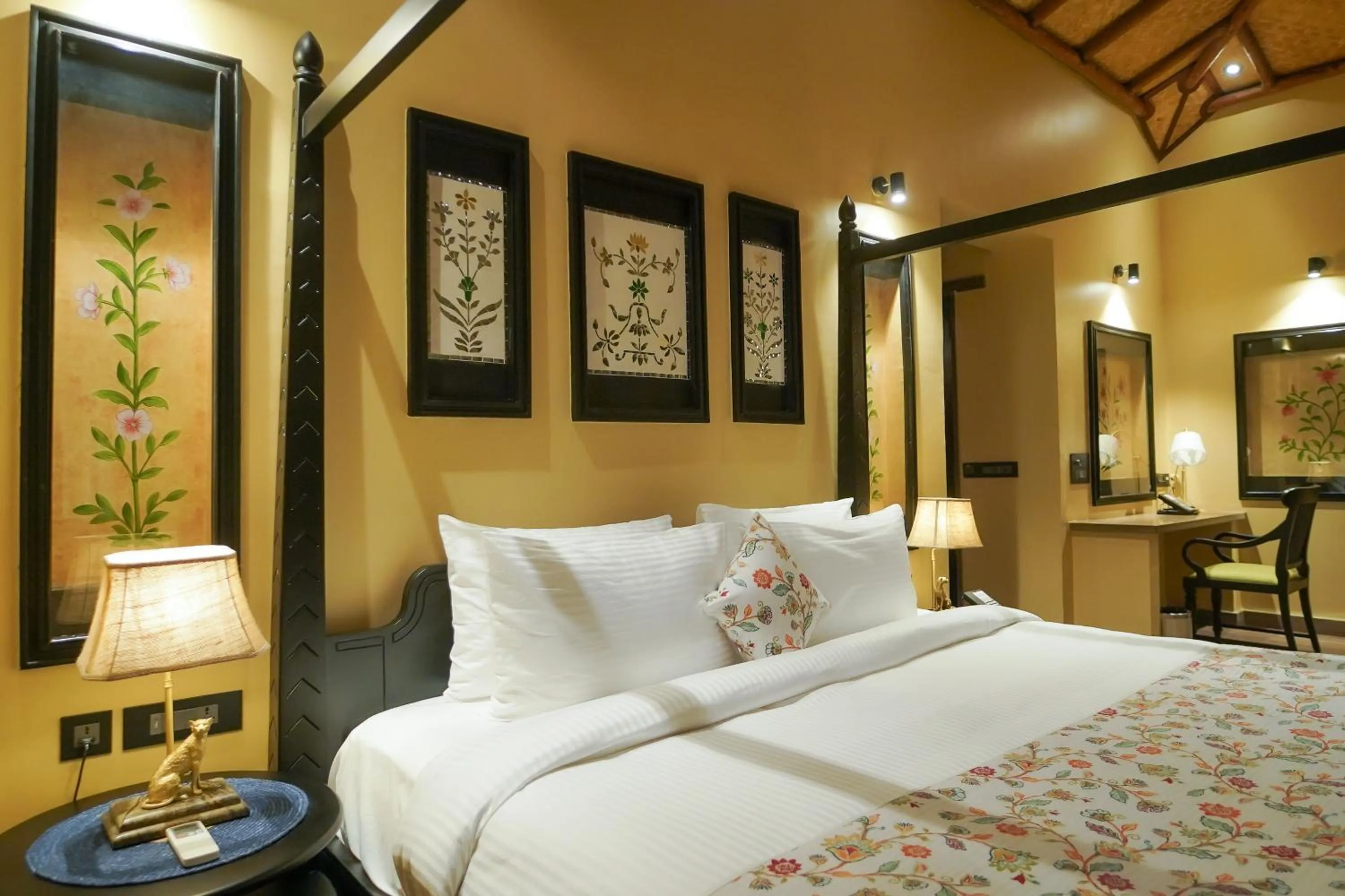 Bed in AamaGhati Wildlife Resort, Ranthambore