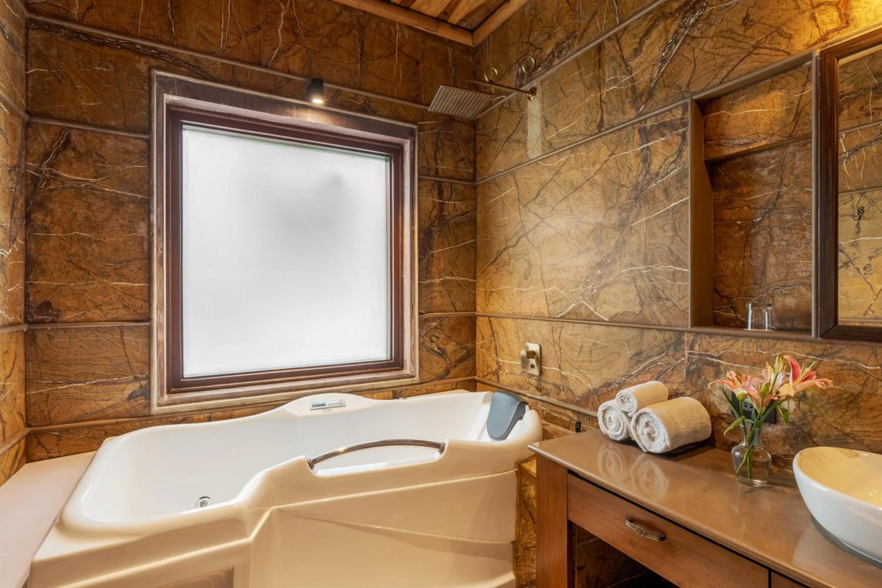 Bathroom in AamaGhati Wildlife Resort, Ranthambore