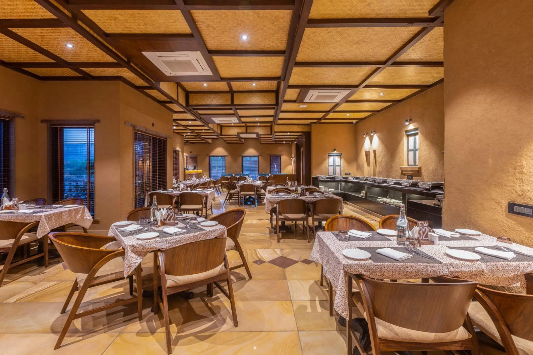 Restaurant/places to eat in AamaGhati Wildlife Resort, Ranthambore