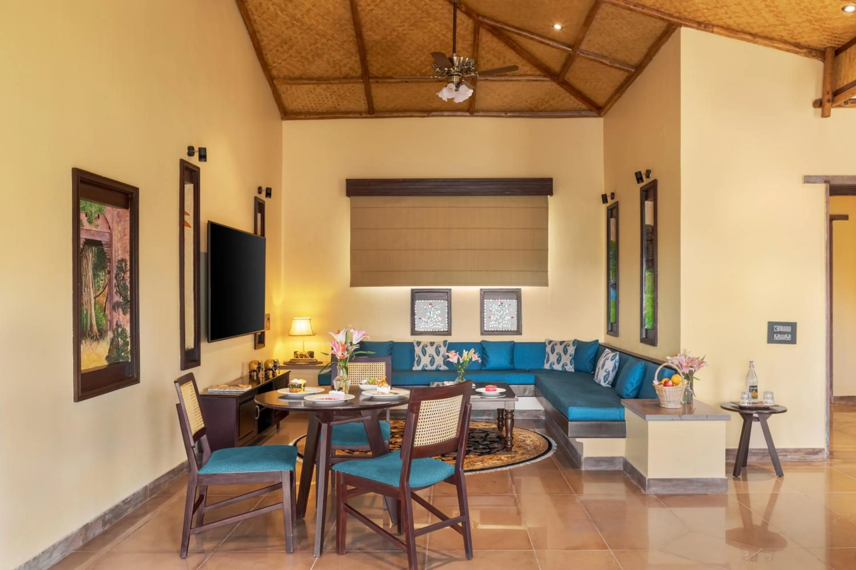 Living room in AamaGhati Wildlife Resort, Ranthambore