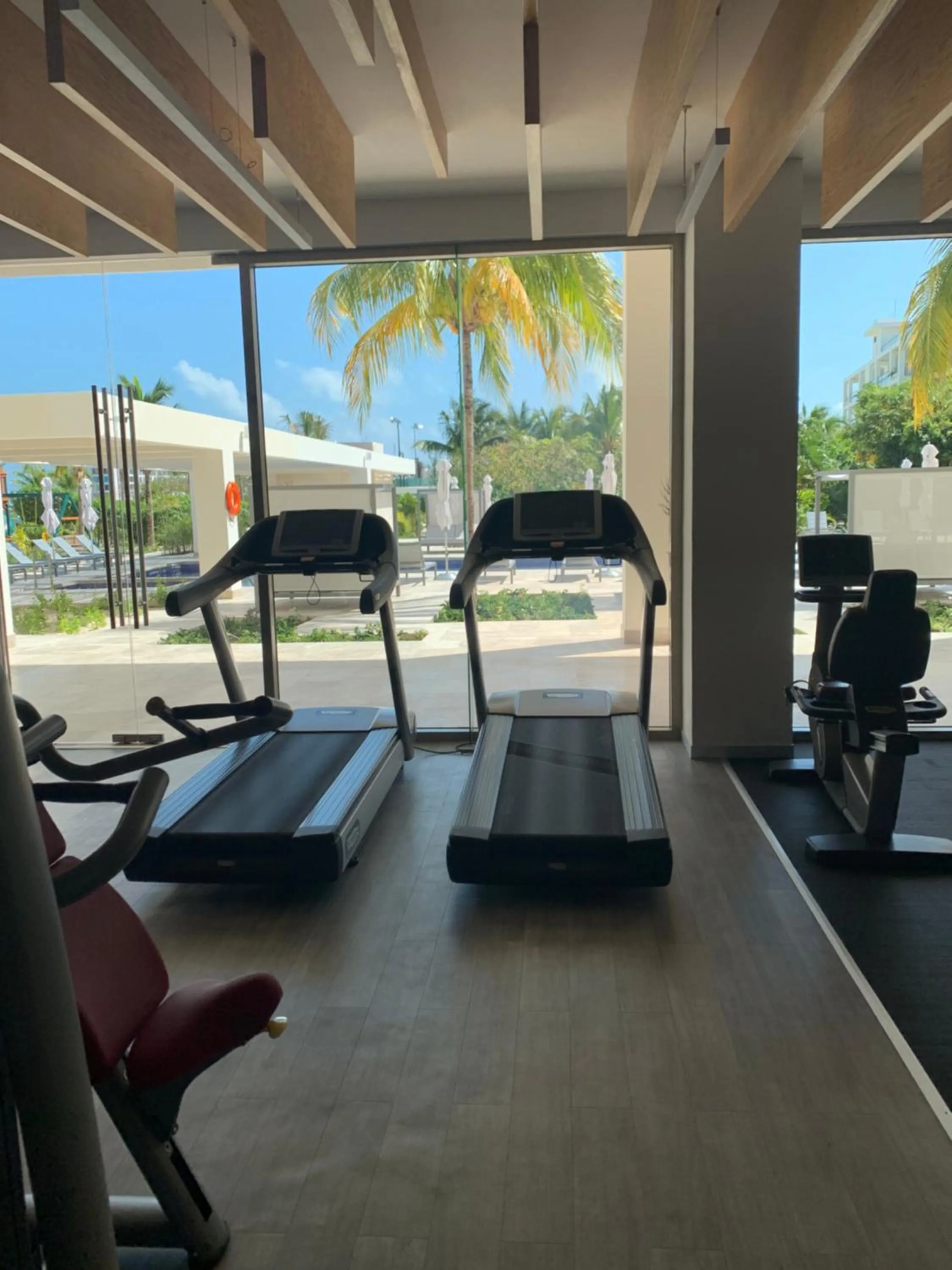 Fitness centre/facilities in La Amada condo with Marina View