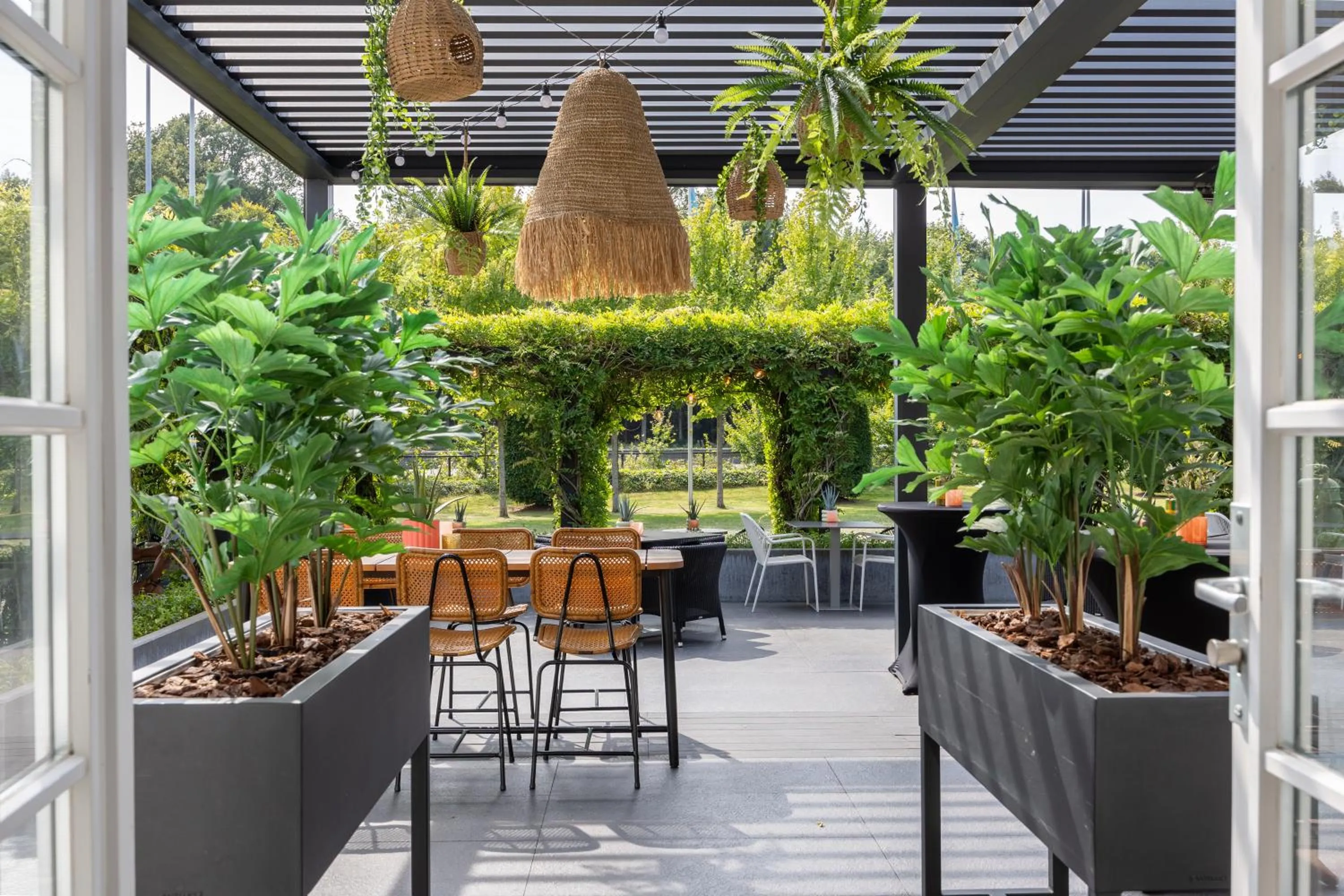 Restaurant/places to eat in Van Der Valk Hotel Brugge Oostkamp