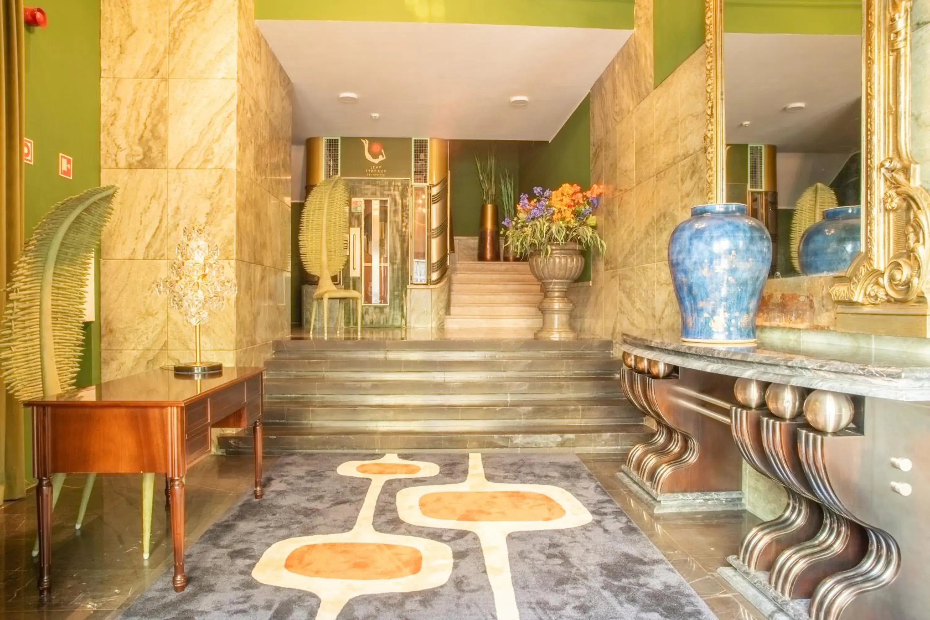 Property building in VIP Executive Picoas Hotel Property building in VIP Executive Picoas Hotel